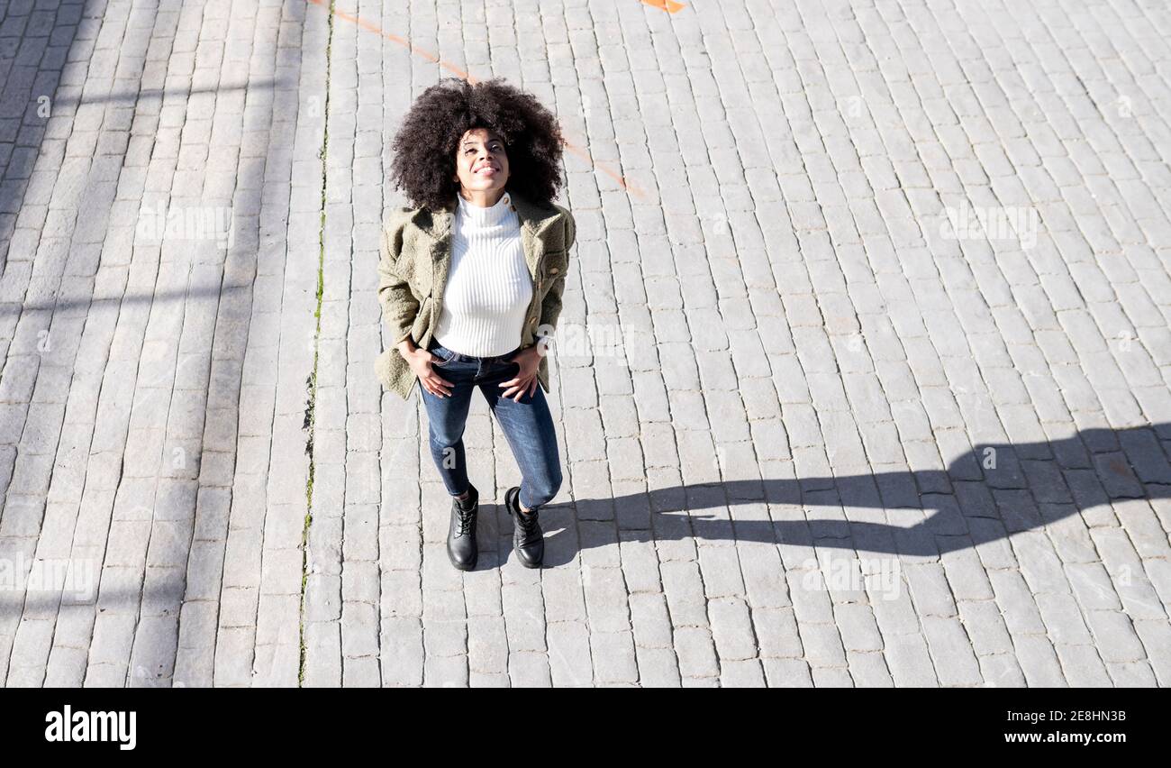 Happy black lady enjoy hi-res stock photography and images - Alamy