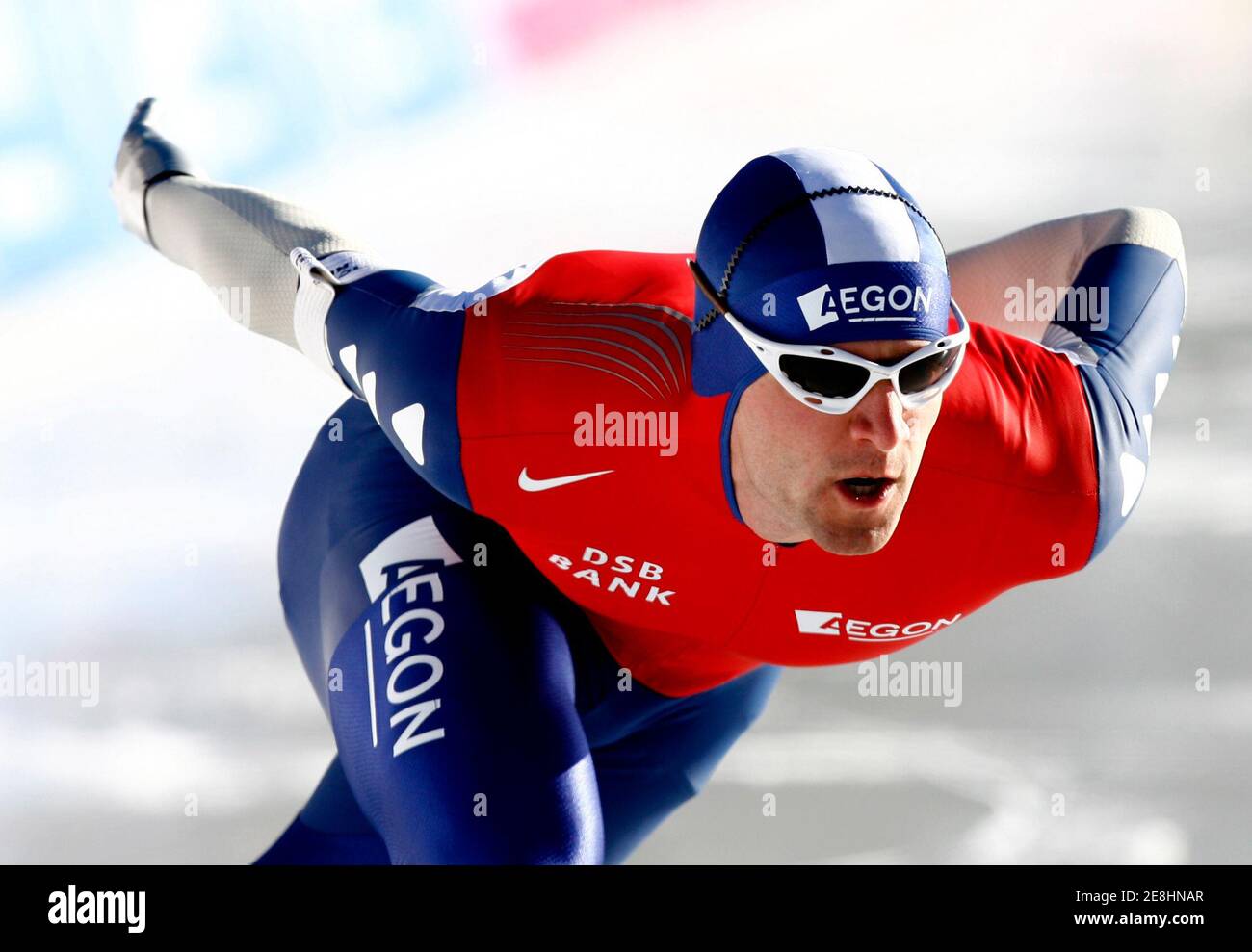 Netherlands' Mark Tuitert skates during the 500 metres European Speed Skating Championships race at the outdoor Ritten Arena in Collalbo, Italy, January 12, 2007.       REUTERS/Jerry Lampen (ITALY) Stock Photo
