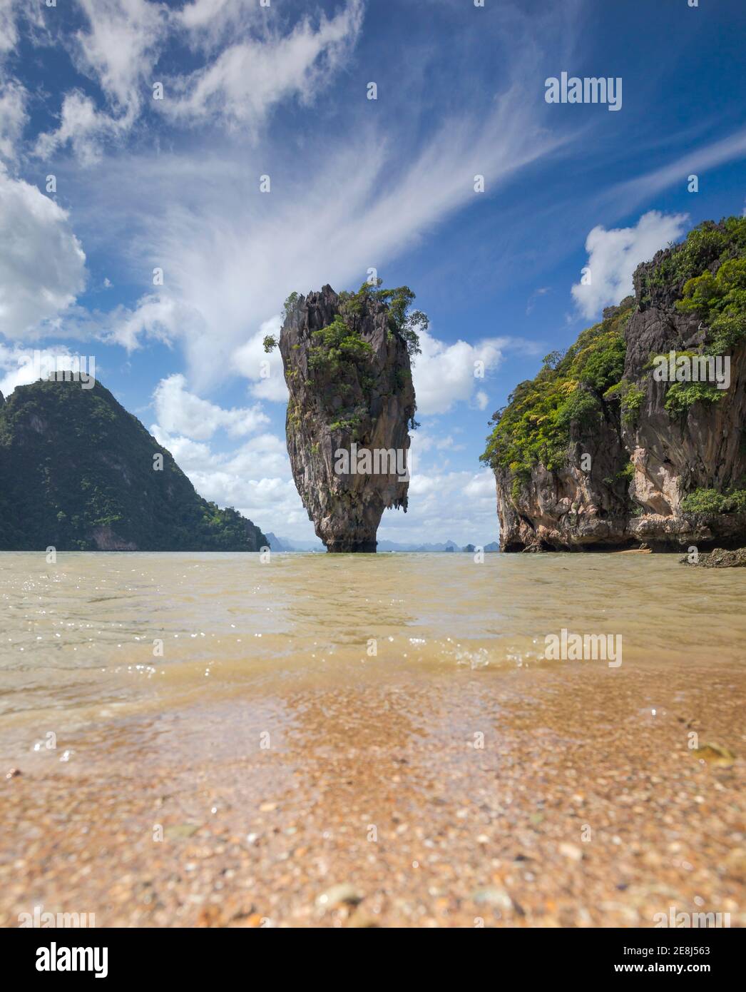 Swashed Cliff Cliff crabs hi-res stock photography and images - Alamy