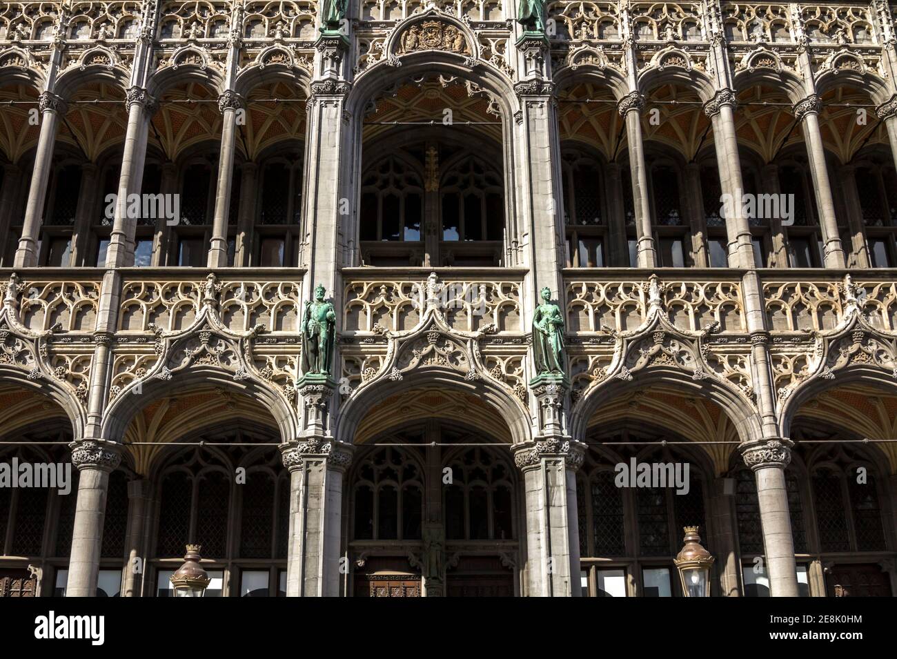 the Grand Place and the Maison du Roi, a neo-gothic style building from the XIXth century, which houses the Museum of the City of Brussels. Stock Photo
