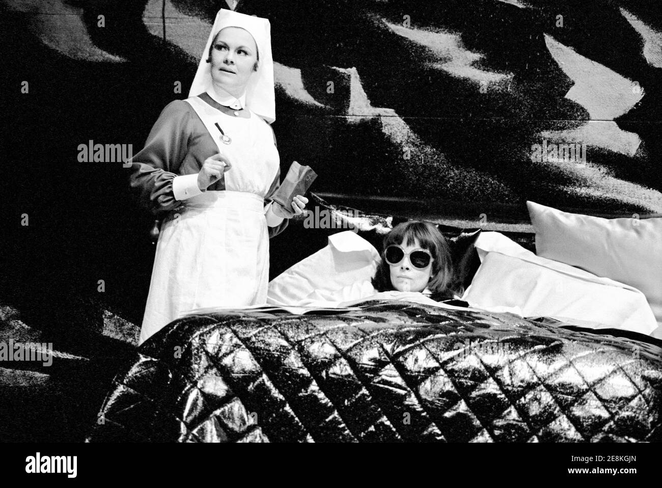l-r: Judi Dench (Sweetie Simpkins), Anna Calder-Marshall (Miss Mopply) in TOO TRUE TO BE GOOD by George Bernard Shaw at the Royal Shakespeare Company (RSC), Aldwych Theatre, London WC2  21/10/1975  design: Ralph Koltai  lighting: David Hersey  director: Clifford Williams Stock Photo