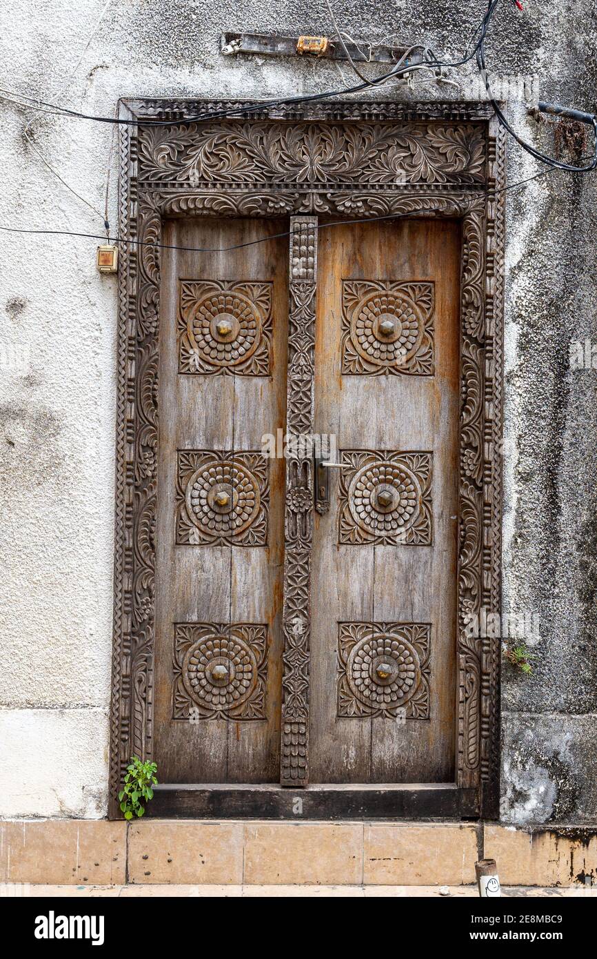 Old traditional doors. Stone Town, Zanzibar, Tanzania Stock Photo Alamy
