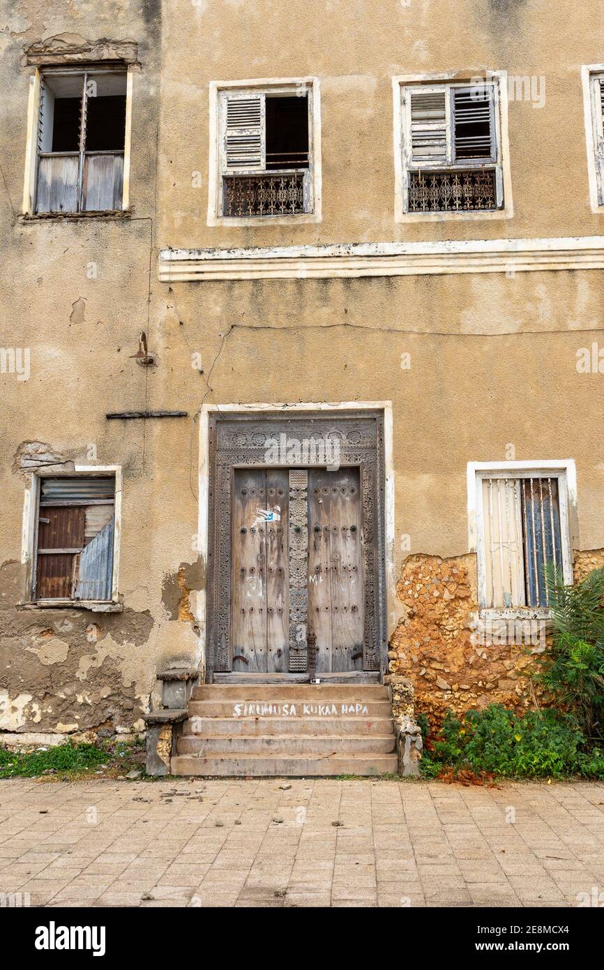 Old traditional doors. Stone Town, Zanzibar, Tanzania Stock Photo Alamy