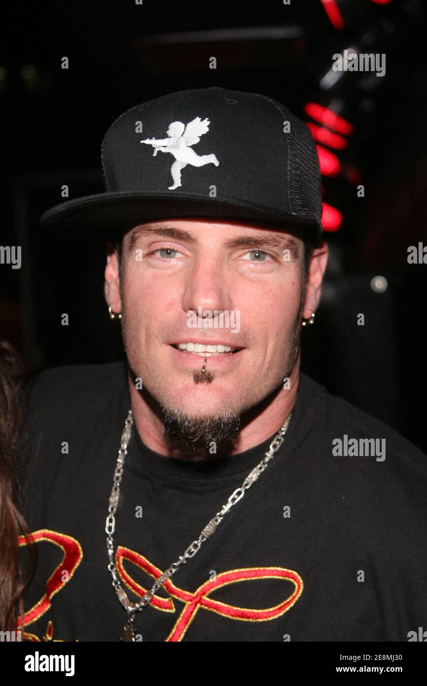 Rapper Vanilla Ice (Robert Van Winkle) 1152008. Photo by JR Davis(06)