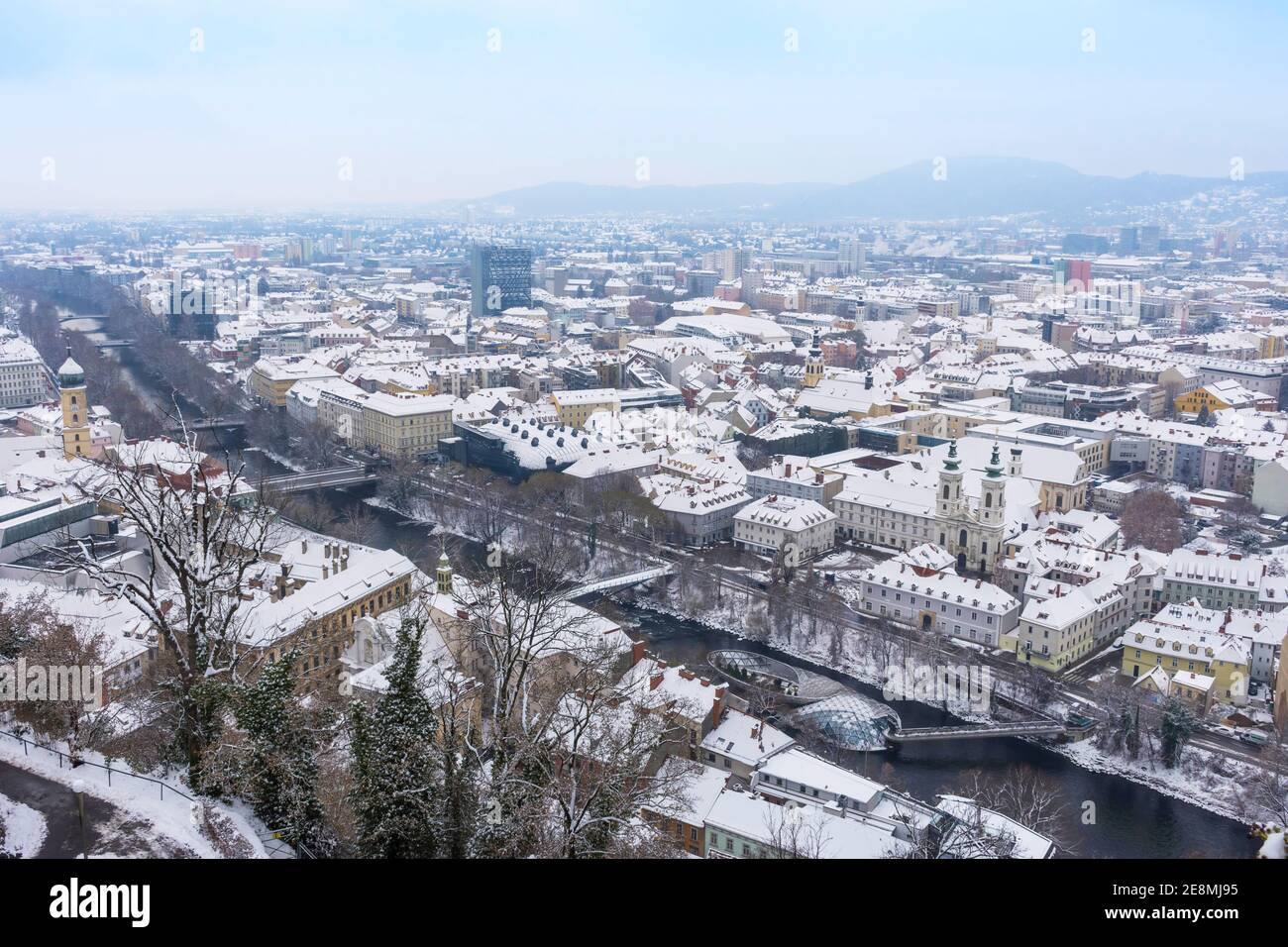 Kunsthaus graz snow hi-res stock photography and images - Alamy