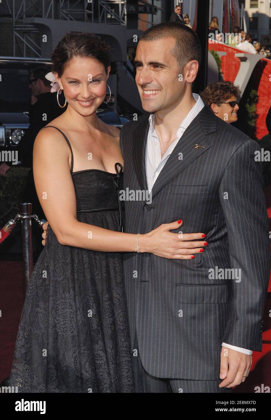 Hollywood actress ashley judd with her driver husband dario franchitti hires stock photography