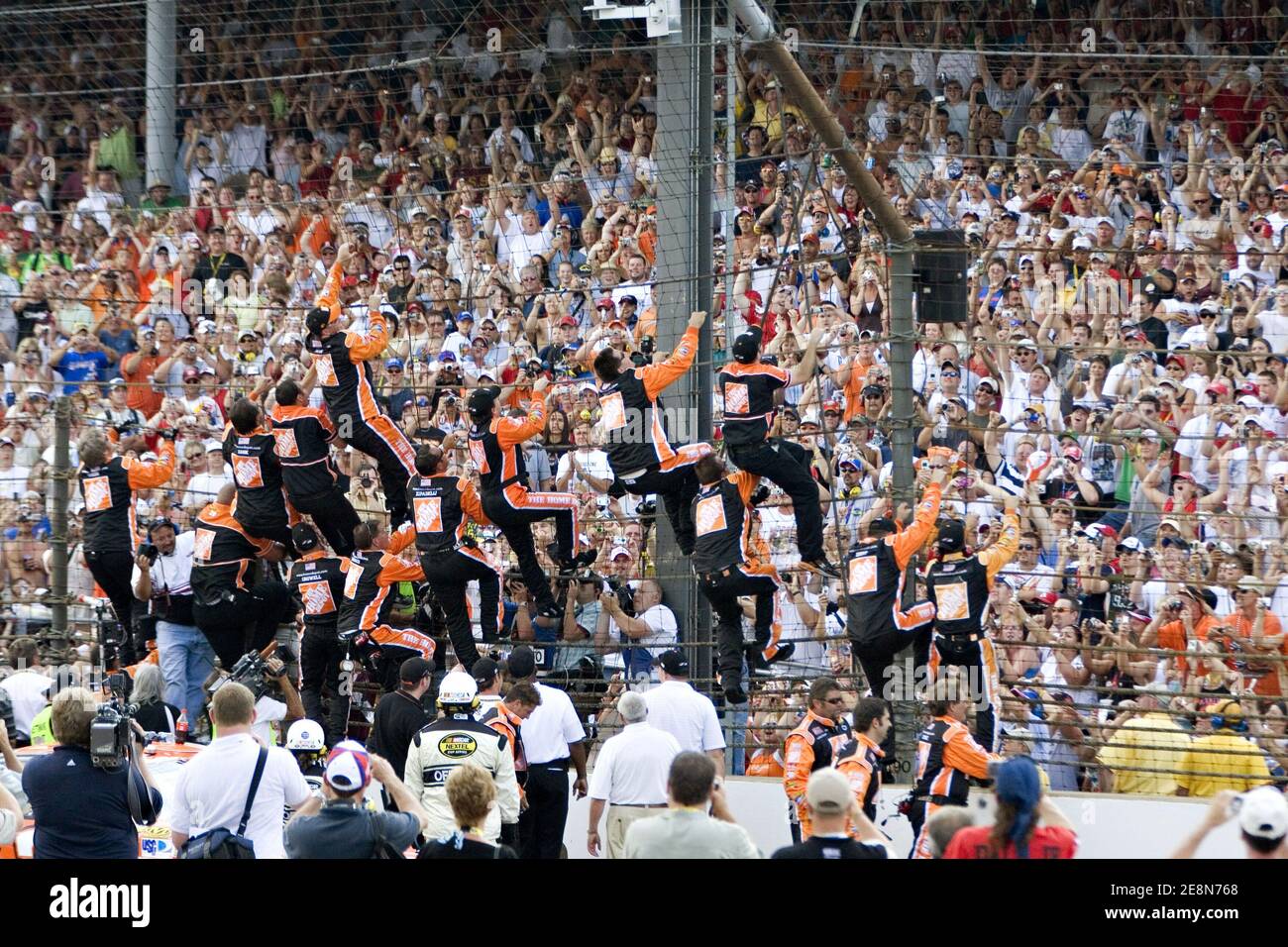 tony bianco ives black como