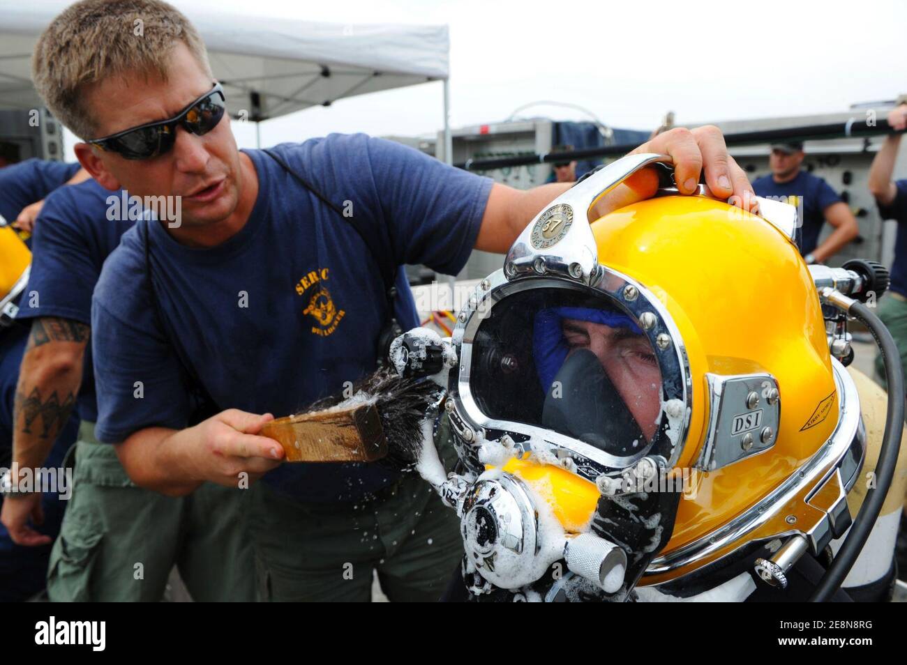 Mobile Diving and Salvage Unit 2 Stock Photo Alamy