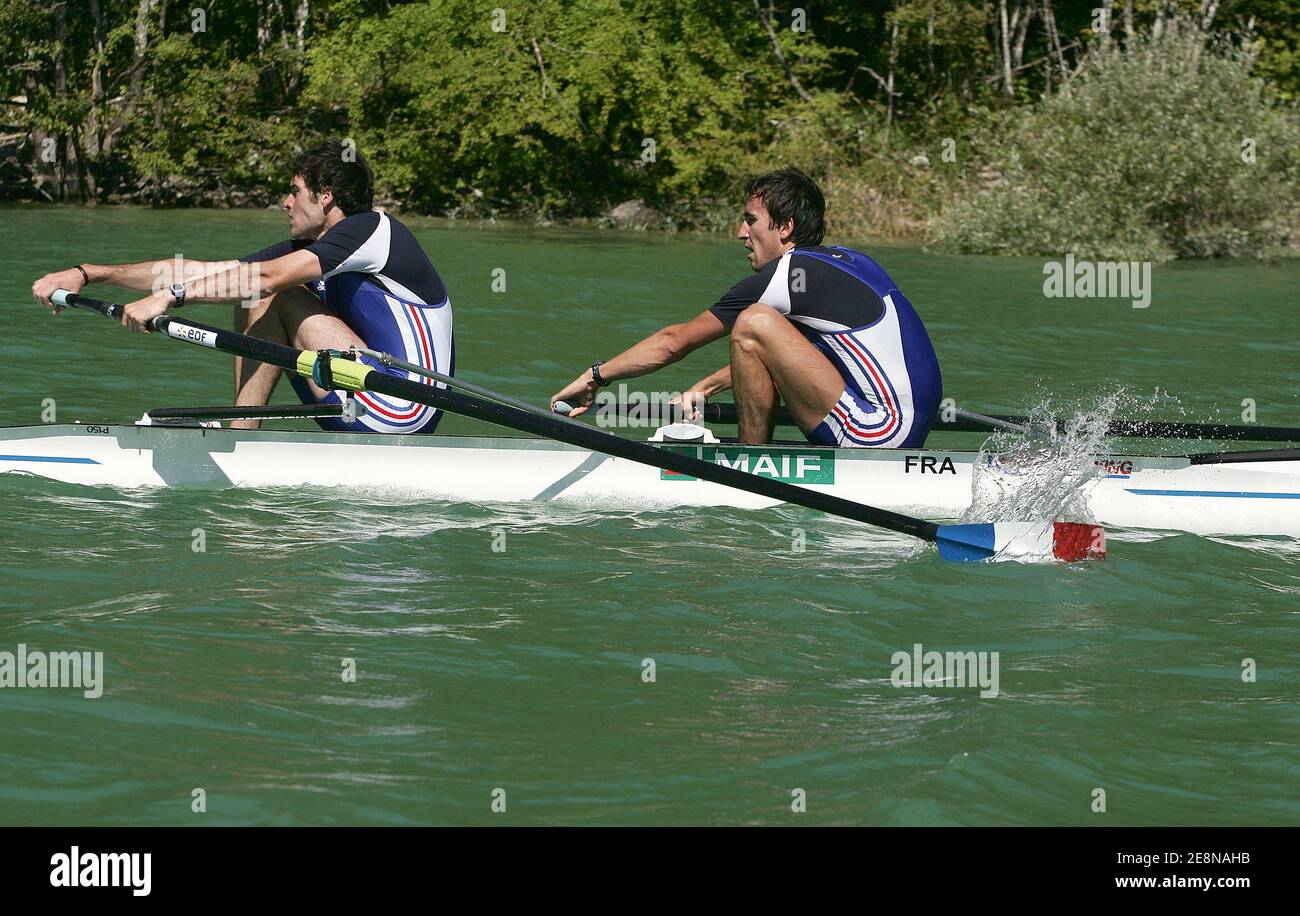 Members of the french rowing Laurent Cadot and Erwan Peron (2XM) during the  training session in Aiguebellette, France on July 30, 2007. Photo by Igor  Meijer/Cameleon/ABACAPRESS.COM Stock Photo - Alamy
