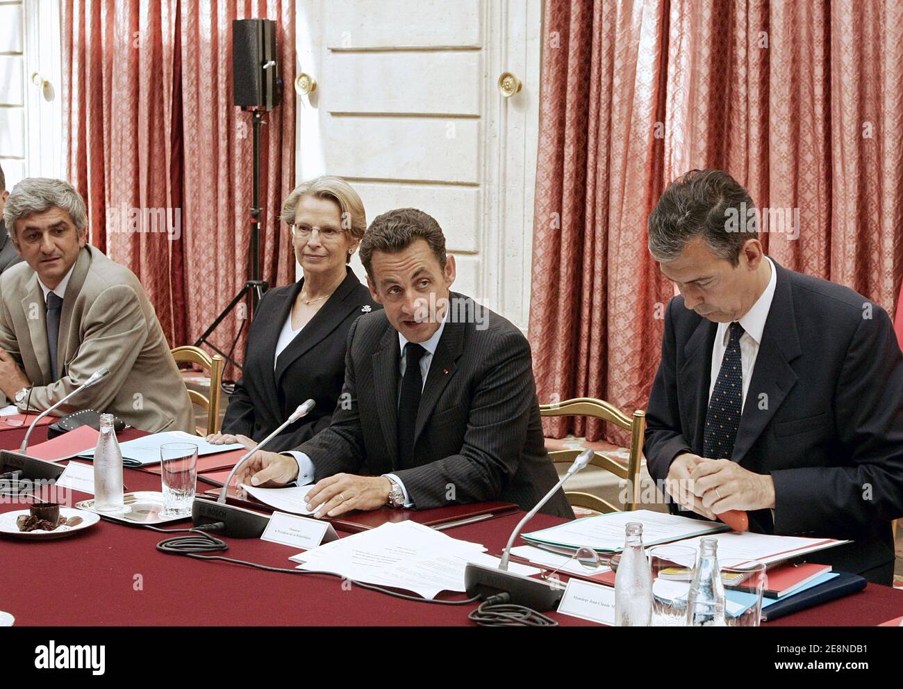 Minister for Defence Herve Morin (L), Michele Alliot-Marie, Minister of the  Interior, France's President Nicolas Sarkozy , Jean-Claude Mallet (R),  State Advisor, attend the opening of the Mallet commission for Defense and