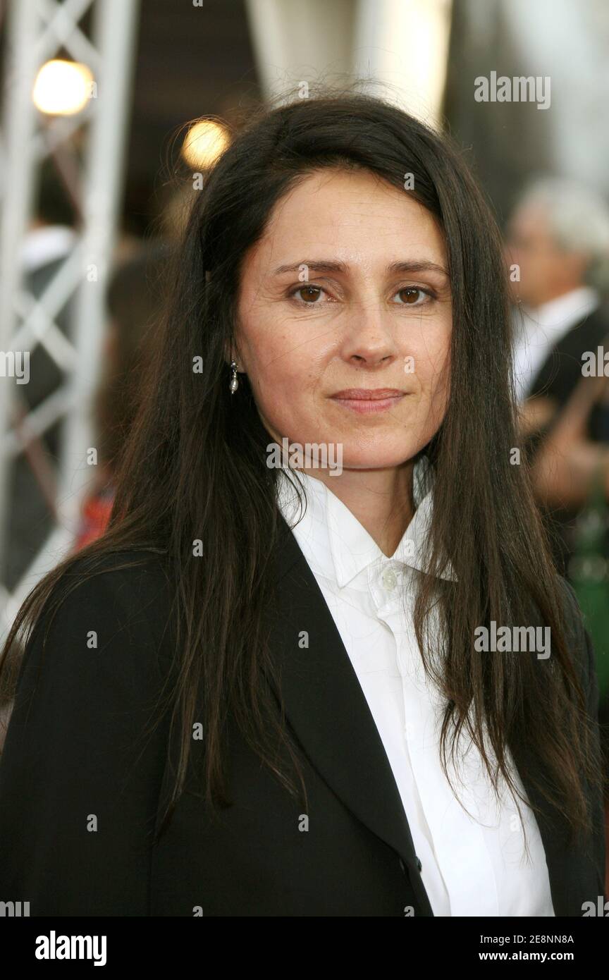 French actress Anouk Grinberg arrives to Deauville International center for the screening of 'The Bourne Ultimatum' during the 33rd American Film Festival in Deauville, Normandy, France, on September 1, 2007. Photo by Denis Guignebourg/ABACAPRESS.COM Stock Photo