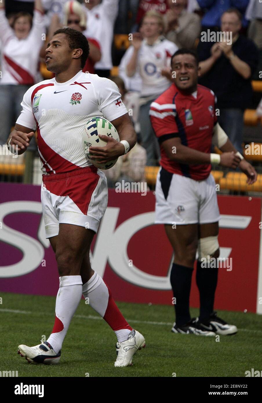 England S Jason Robinson Scores A Try During The 2007 Rugby World Cup Match England Vs Usa At The Bollaert Stadium In Lens France On September 8 2007 Photo By Pool Rugby 2007 Cameleon Abacapress Com