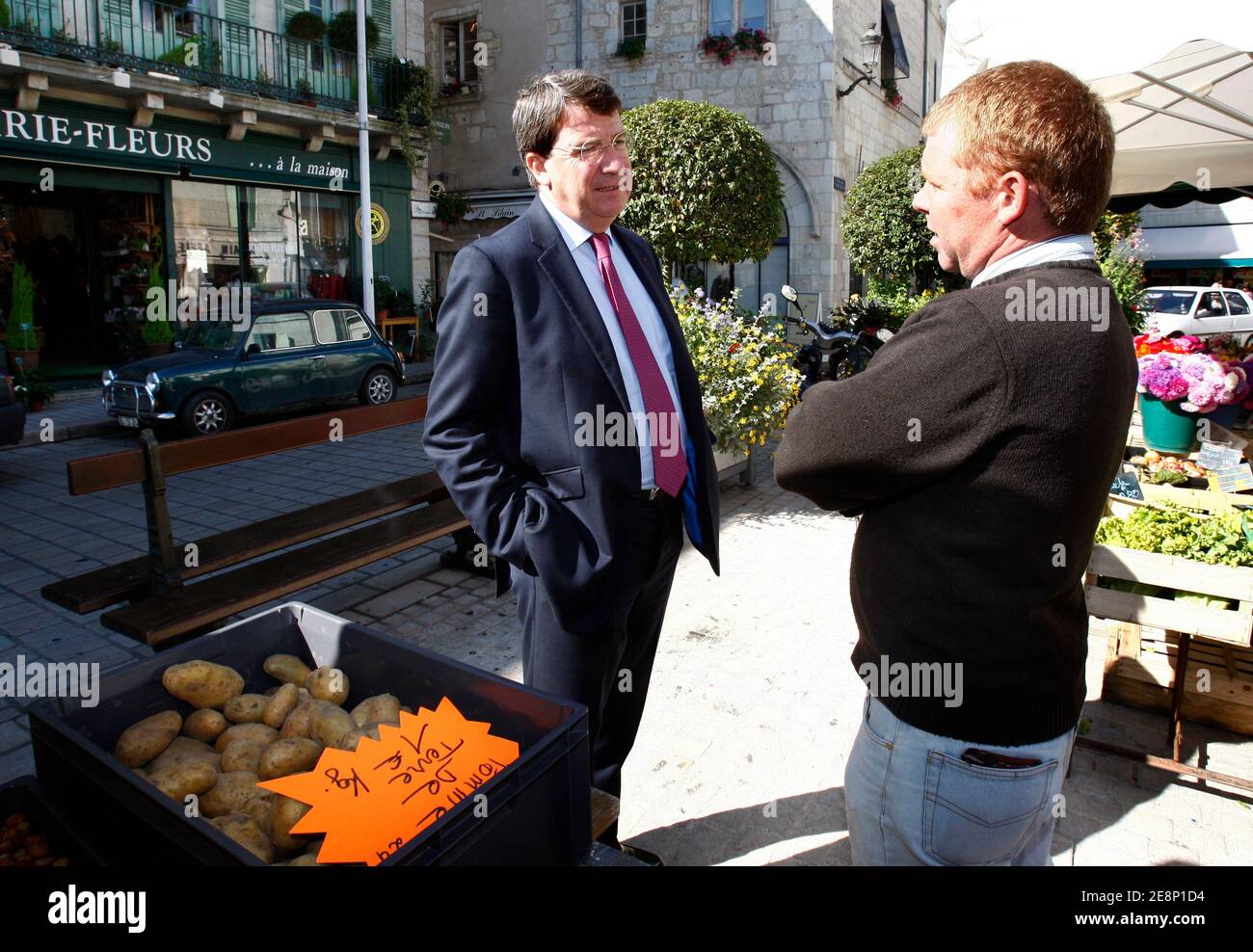 EXCLUSIVE - National Education Minister and mayor of Perigueux, Xavier Darcos is seen on the main market of Perigueux, France on September 8, 2007. Photo Patrick Bernard/ABACAPRESS.COM Stock Photo