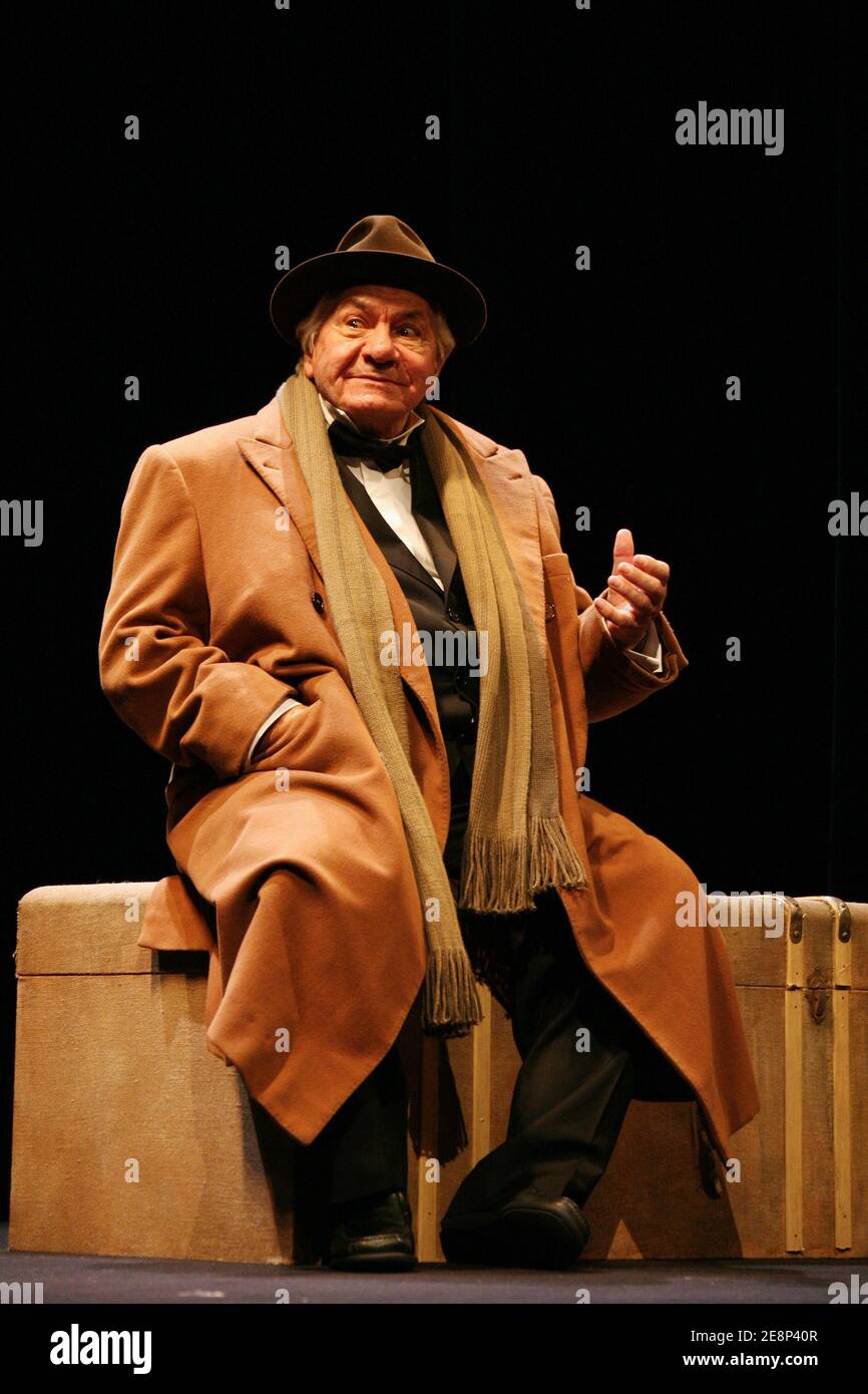 French actor Michel Galabru performs on stage during the curtain call of 'Les Chaussettes' at the Theatre des Mathurins in Paris, France on September 14, 2007. Photo by Denis Guignebourg /ABACAPRESS.COM Stock Photo