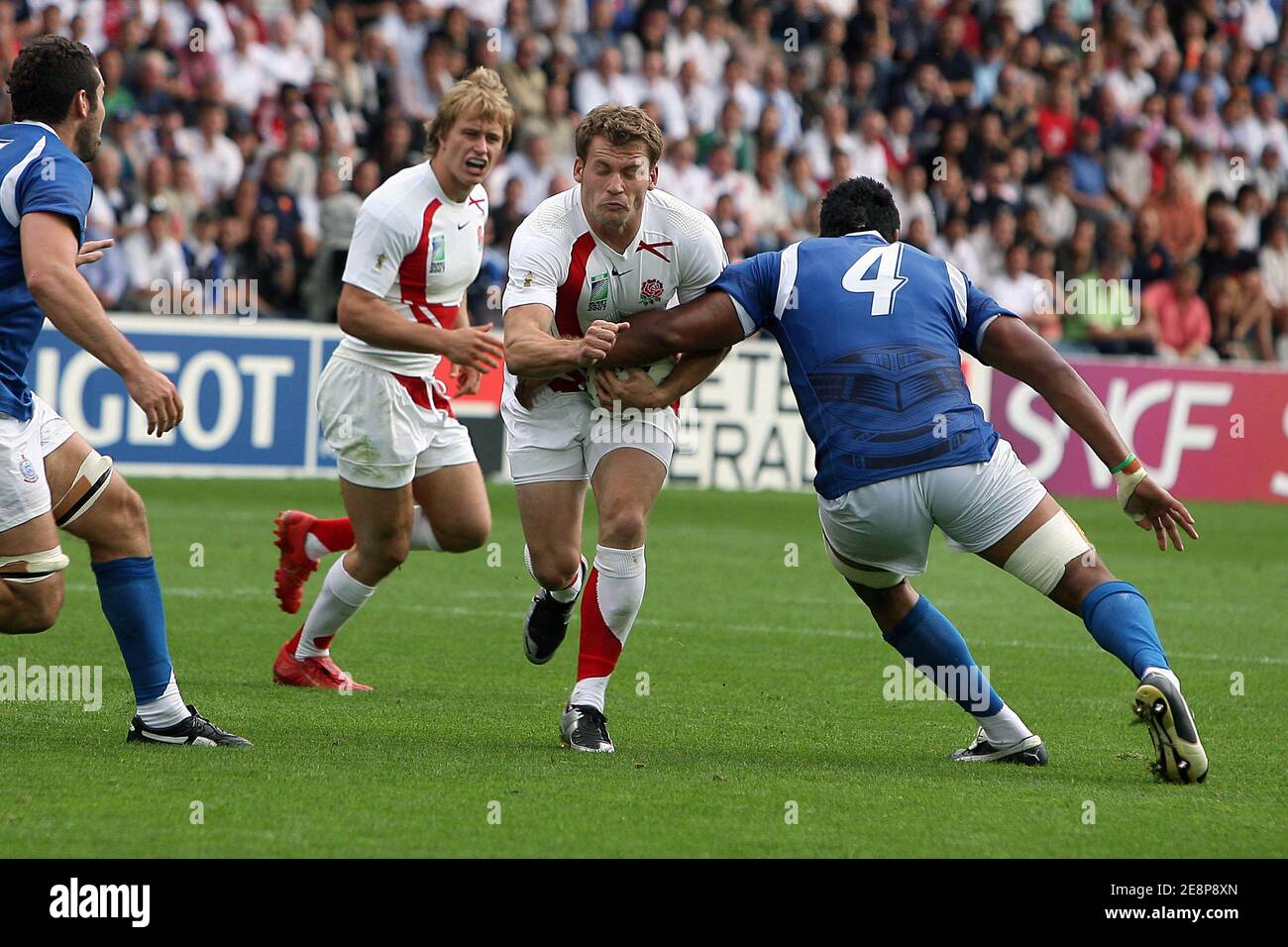 England's Mark Cueto during the IRB Rugby World Cup 2007, Pool A, England vs Samoa at the 'La Beajoire' stadium in Nantes, France on September 22, 2007. Photo by Stuart Morton/ABACAPRESS.COM Stock Photo