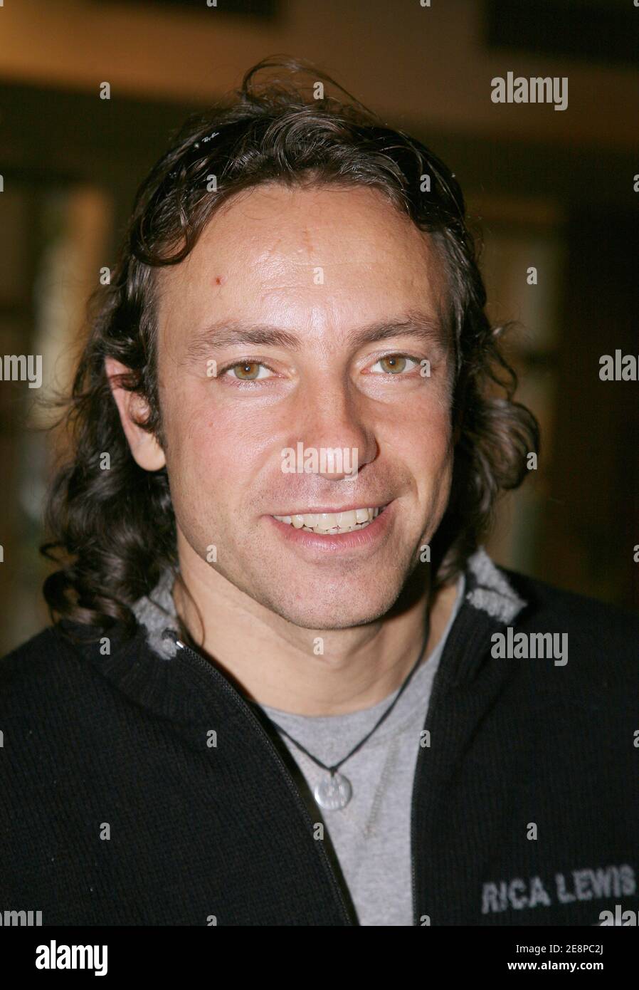 Philippe Candeloro poses during the press conference of 'Aime et la Planete des Signes' to benefit of 'La Chaine de l'Espoir' association held at the Rond Point Theatre on Champs Elysees in Paris, France on September 28, 2007. Photo by Denis Guignebourg/ABACAPRESS.COM Stock Photo