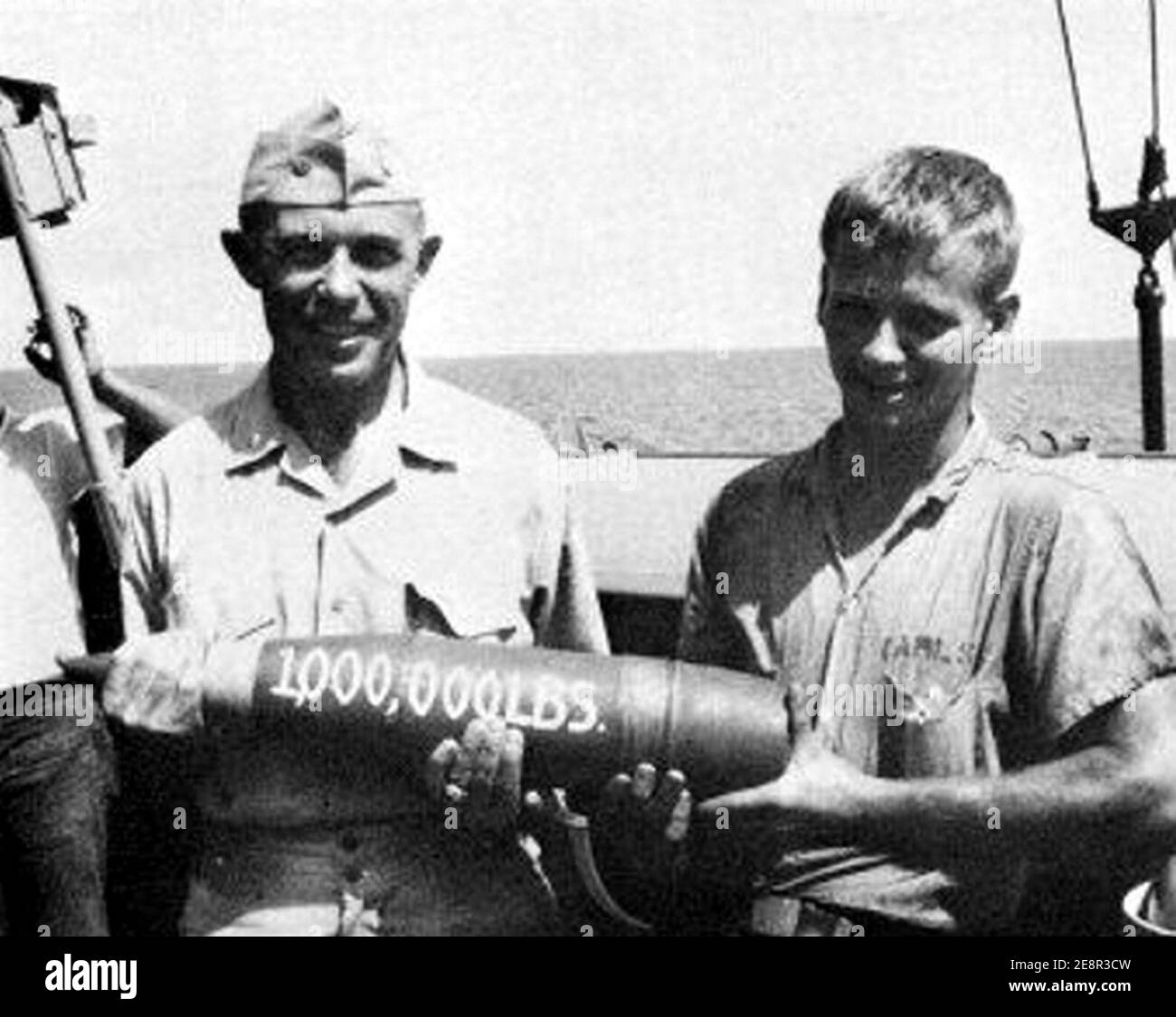 Million pound round fired by USS Edson (DD-946) at Vietnam in 1968. Stock Photo