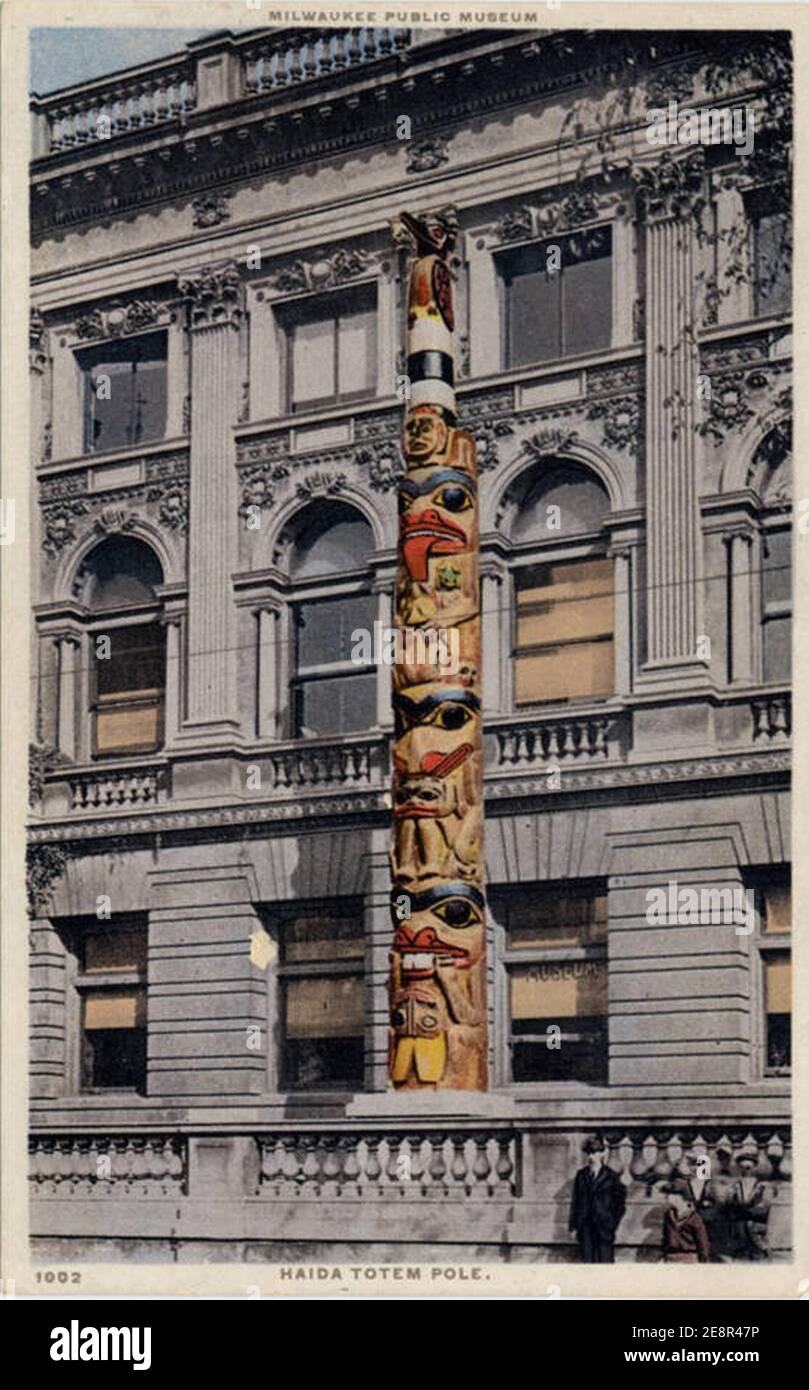 Haida Totem Pole Stock Photo - Alamy