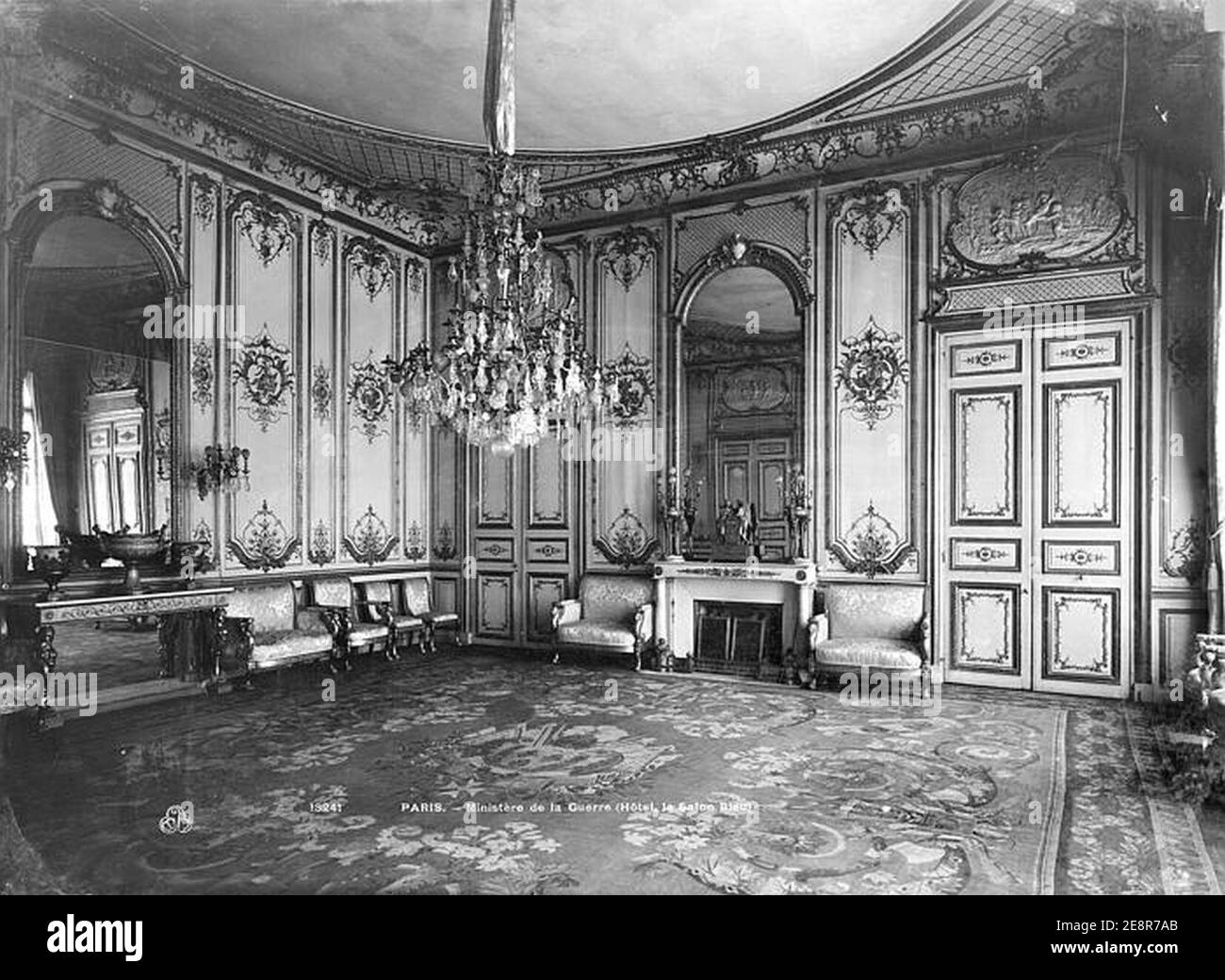 Ministère de la Guerre (ancien) - Intérieur, le Salon Bleu - Paris - Médiathèque de l'architecture et du patrimoine Stock Photo