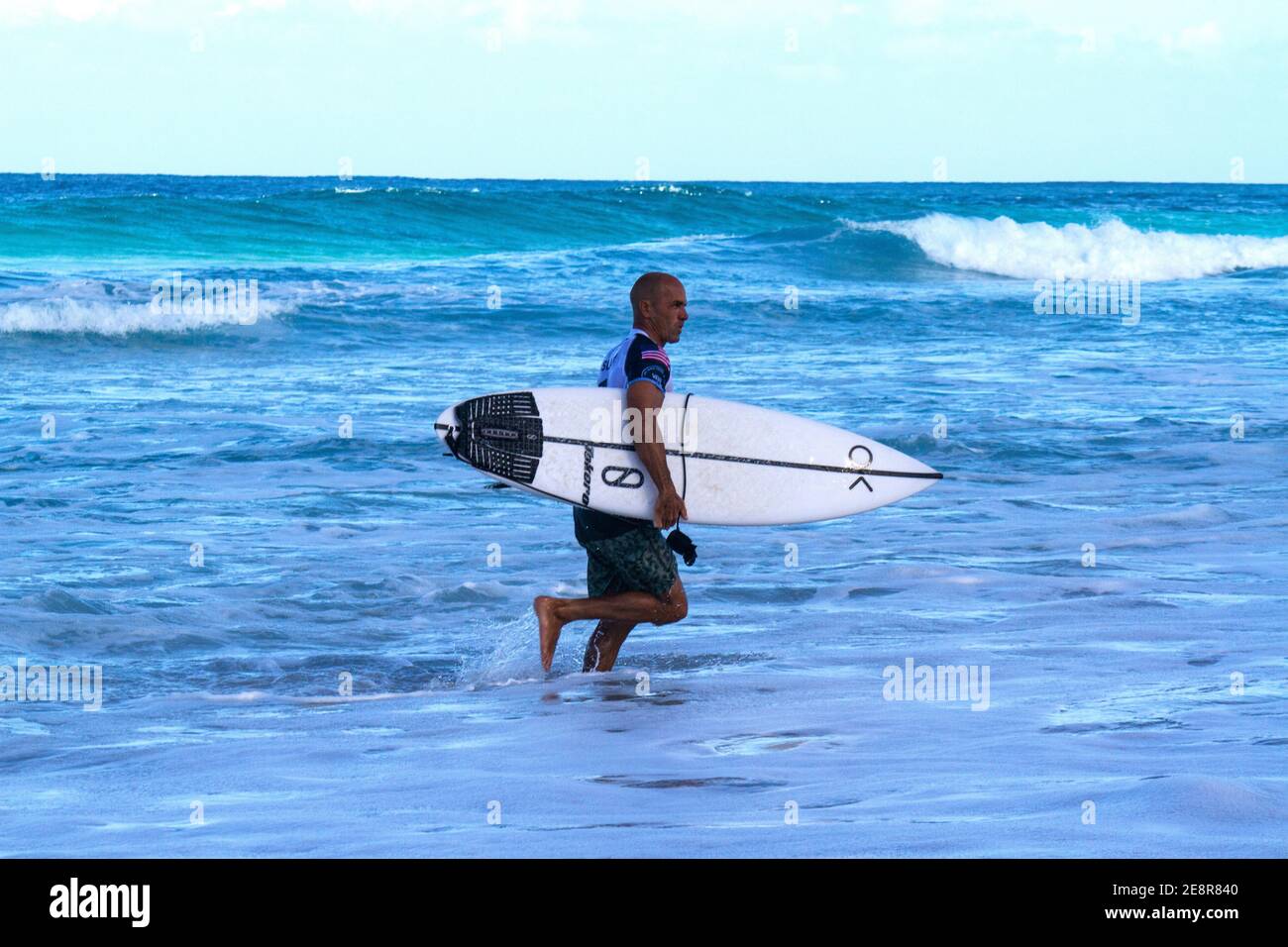Kelly Slater Pipeline 2019 Stock Photo Alamy