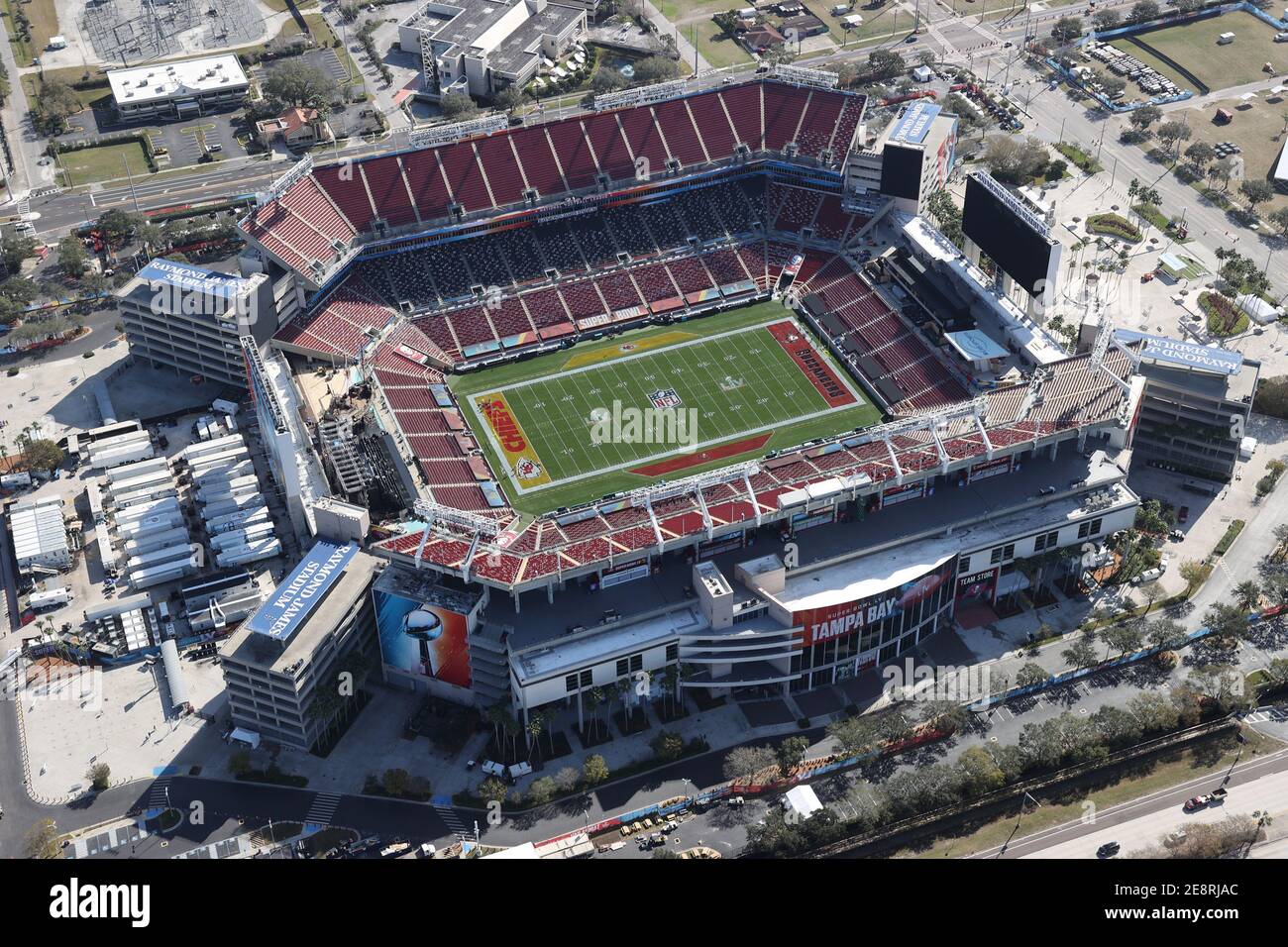 Tampa, FL, USA. 31st Jan, 2021. Aerial view vf Raymond James Stadium, site of Super Bowl LV between The Tampa Bay Buccaneers and the Kansas City Chiefs on January 31, 2021. Credit: Mpi34/Media Punch/Alamy Live News Stock Photo