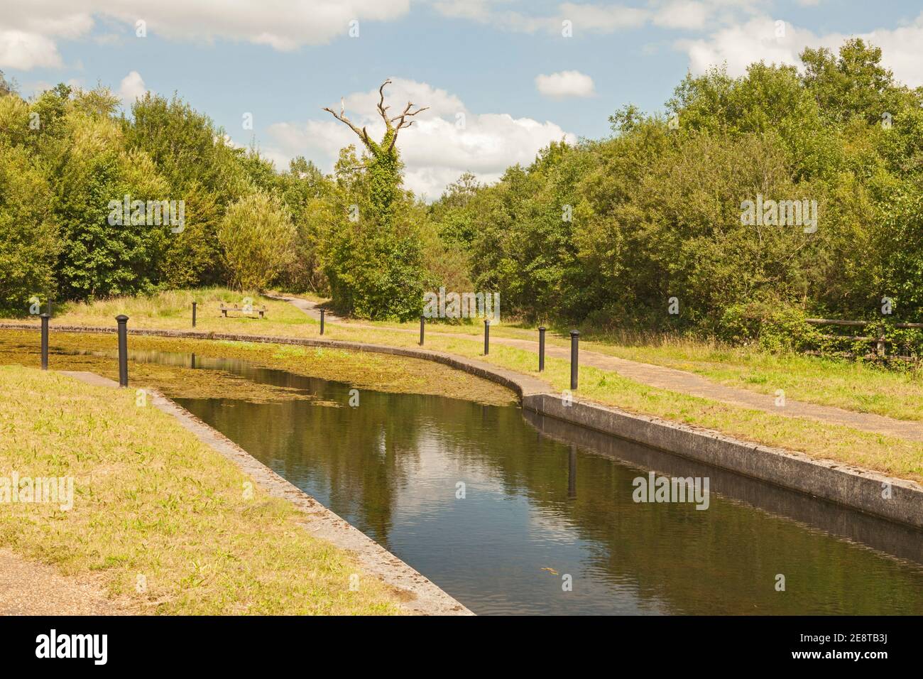 Ynysbwllog Aqueduct, Neath Canal, Neath Port Talbot, South Wales, UK