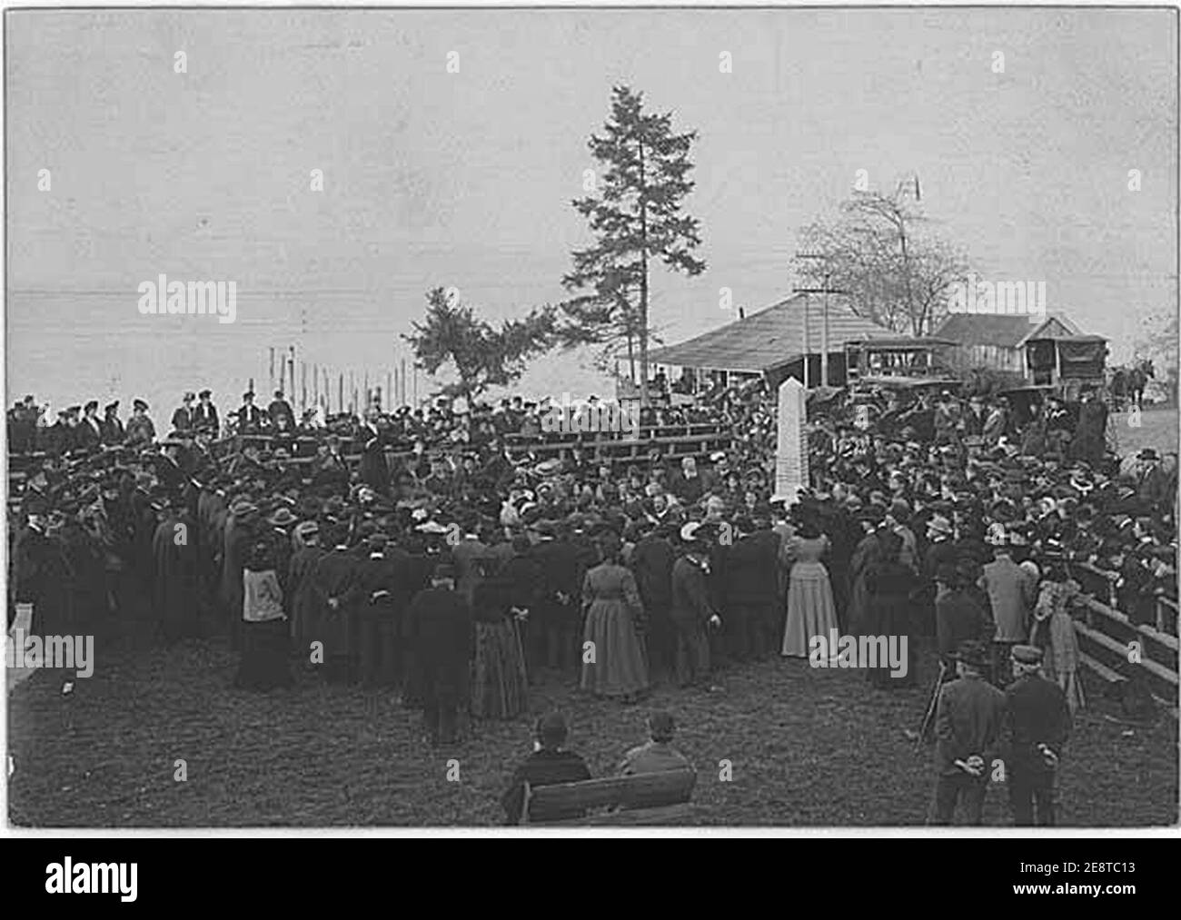 Monument dedication at Alki Point showing Edmond Meany giving an oration, West Seattle neighborhood, Seattle, November 13, 1905 (PEISER 131). Stock Photo