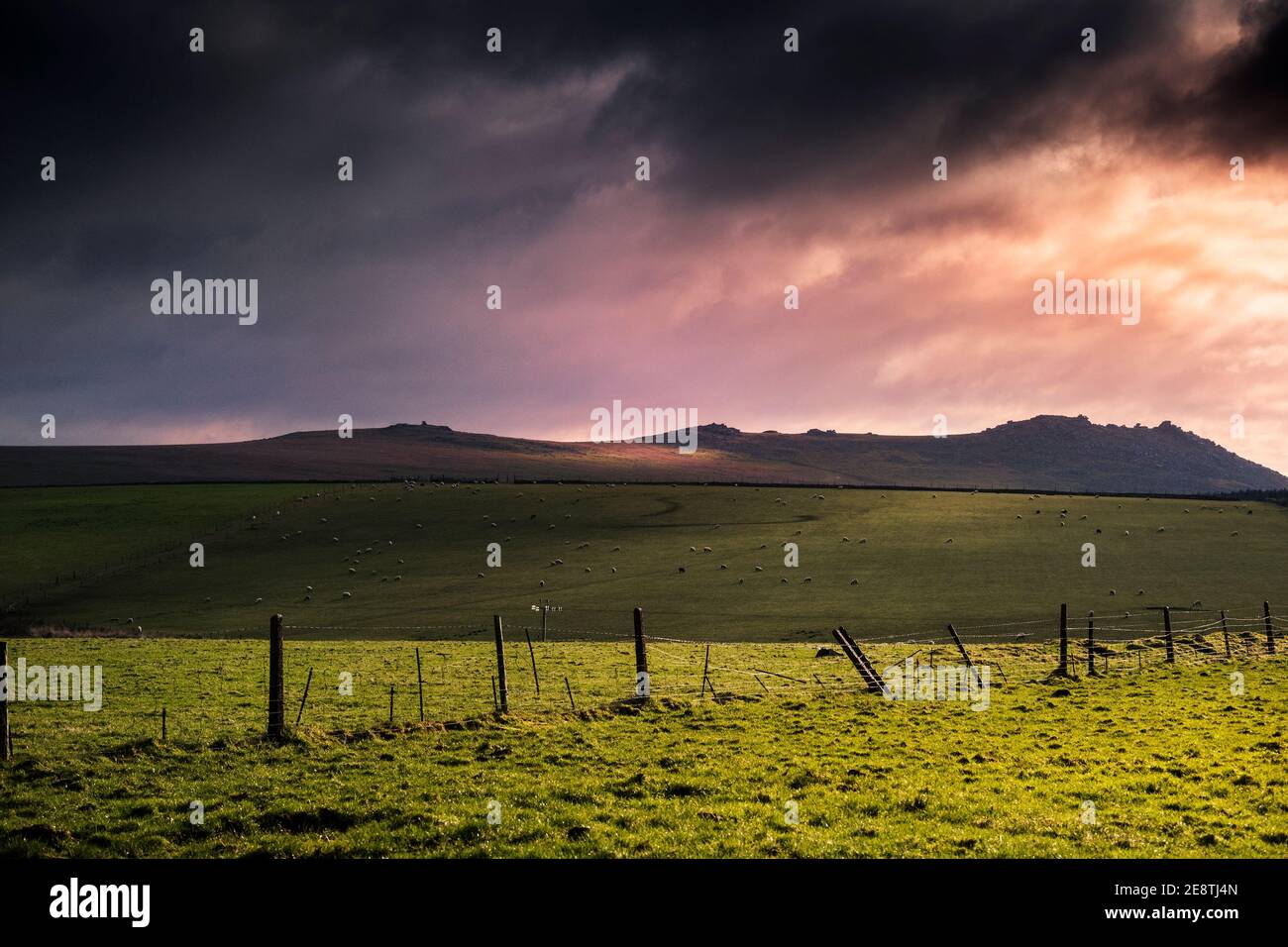 The Flooded Gold Diggings quarry on Bodmin Moor Stock Photo - Alamy