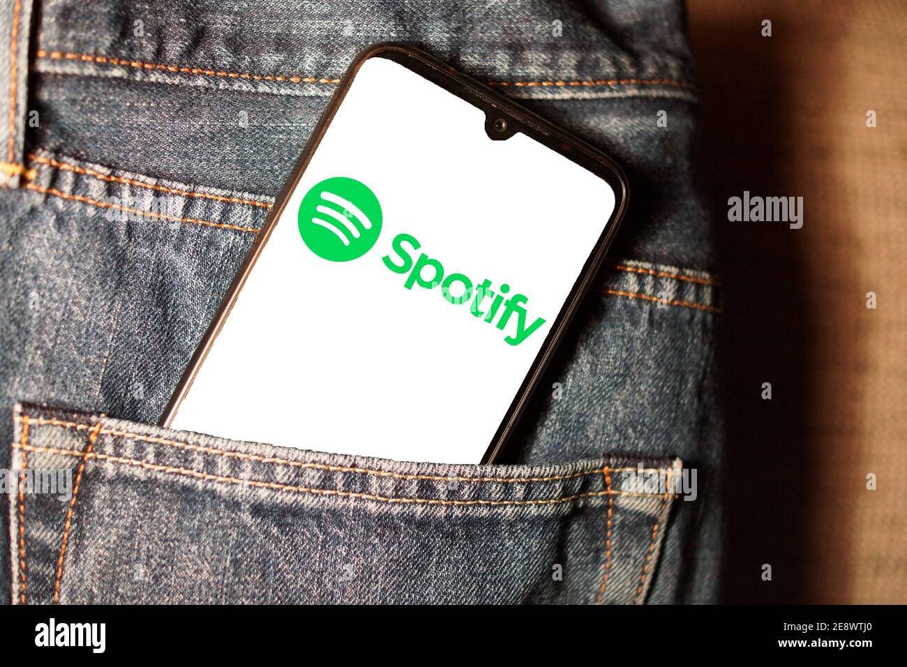 Spotify premium hi-res stock photography and images - Alamy