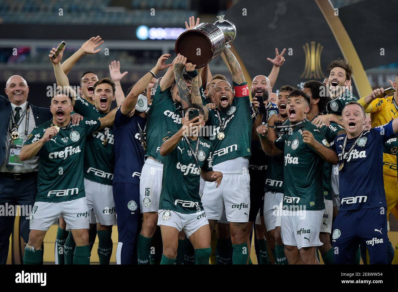 Libertadores Cup, Final, Palmeiras versus Santos; Felipe Melo and