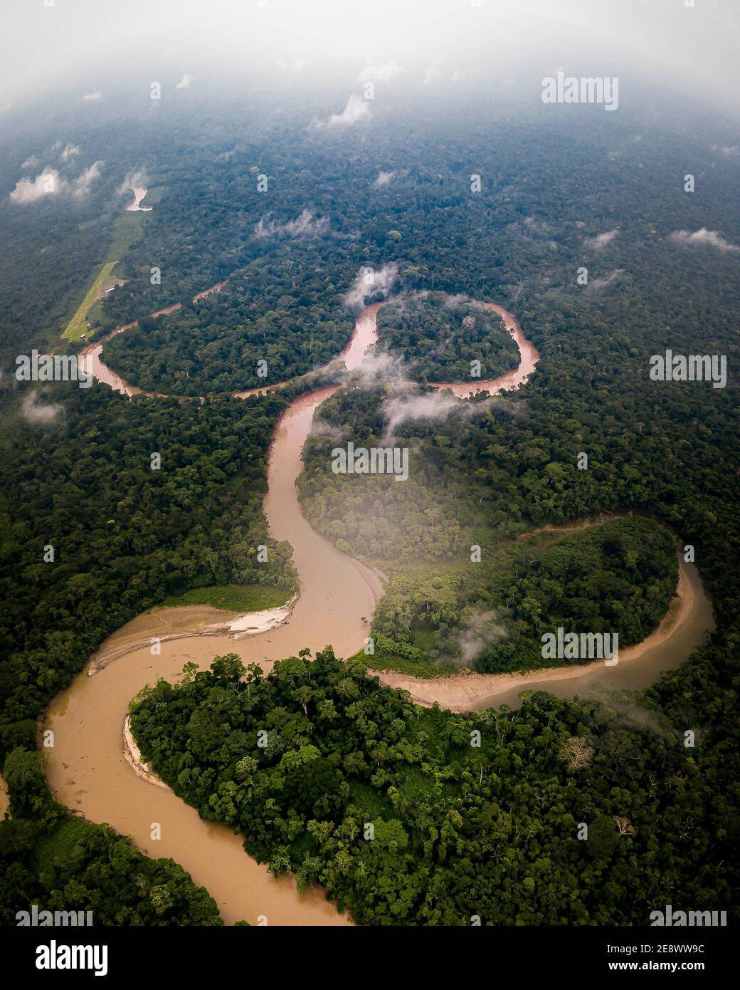 водопад анхель венесуэла. каракас венесуэла. река амазонка в бразилии. национальный парк ранчо-гранде венесуэла. северная дорога юнгас в боливии.