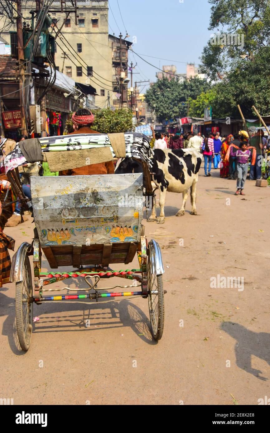Indian tricycle hires stock photography and images Alamy