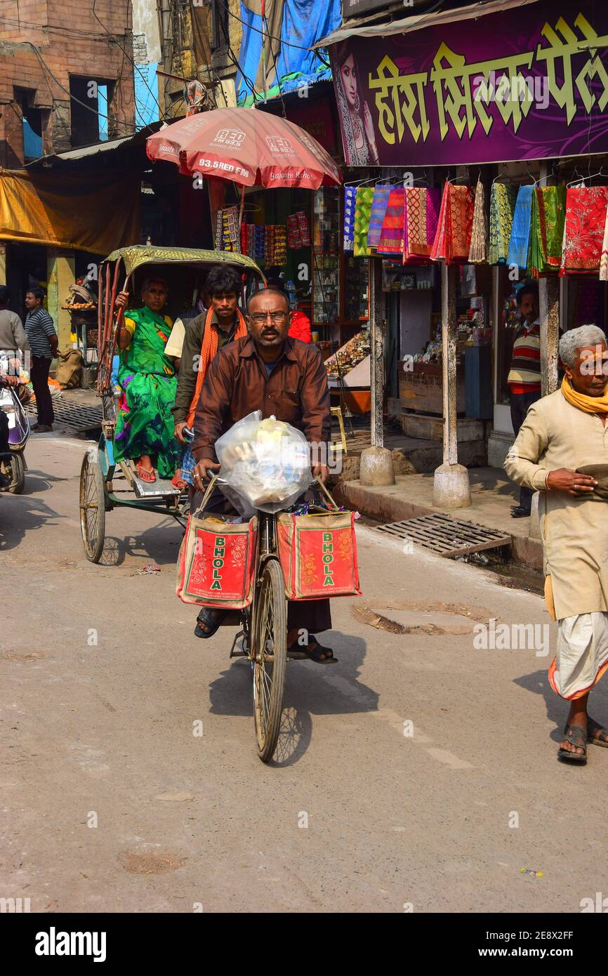 Varanasi Rickshaws Bicycle and tricycle rickshaw, Varanasi, India Stock Photo - Alamy