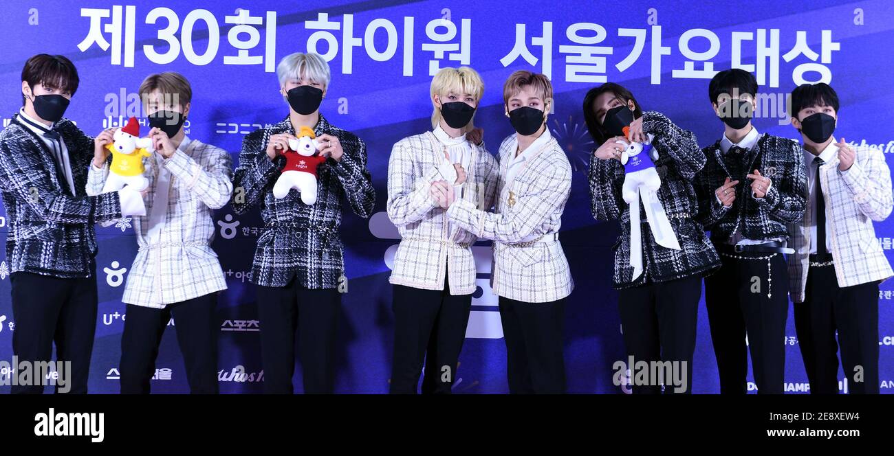 Stray kids фото. Seoul music awards 2023 stray kids. Премии seoul music awards. Stray kids концерт в сеуле 2022. Stray kids 2022 фотосессия.