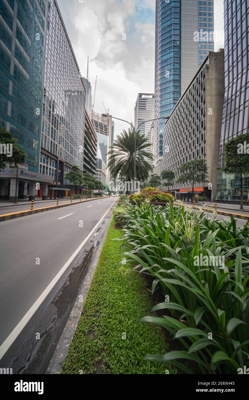 Garden and skyscrapers at Greenbelt Park, in Ayala, Makati, Metro Manila,  The Philippines Stock Photo - Alamy