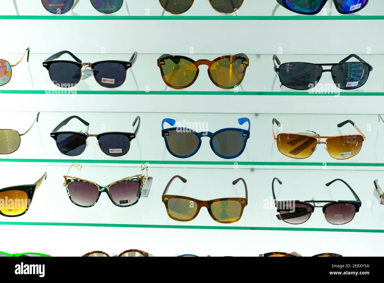 designer sunglasses store