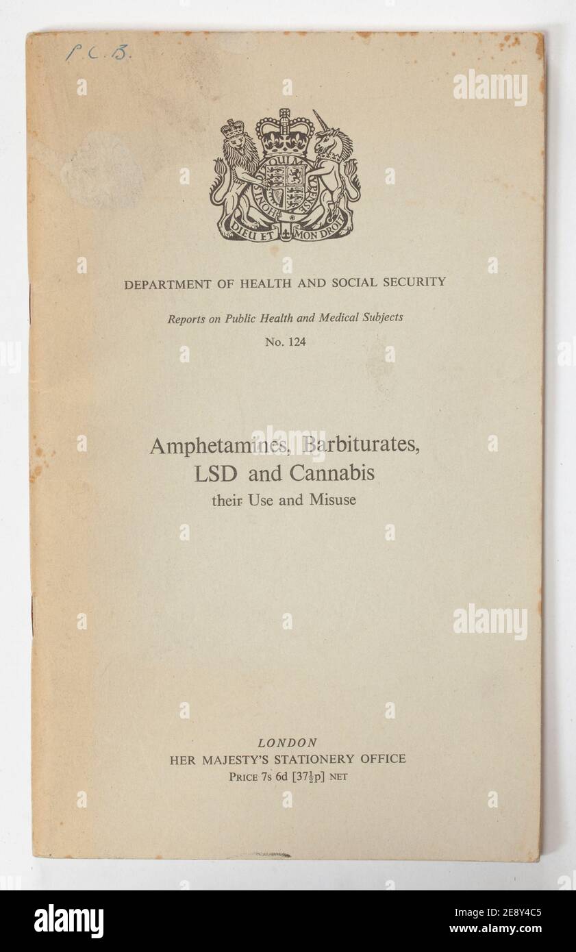 Old Department of Health Drug Report 0n Amphetamines, Barbiturates LSD and Cannabis Stock Photo