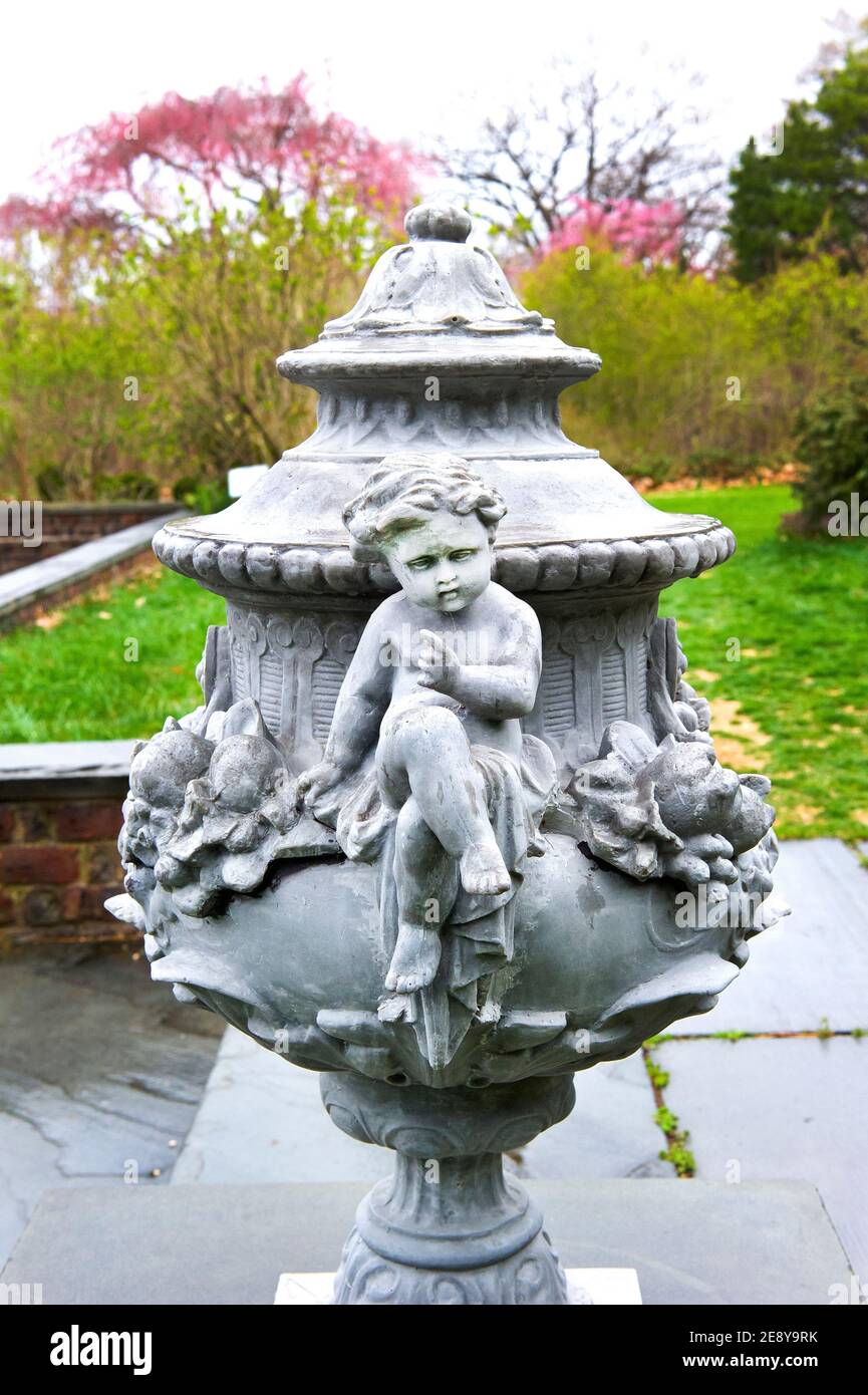 Statue in Garden Stock Photo Alamy