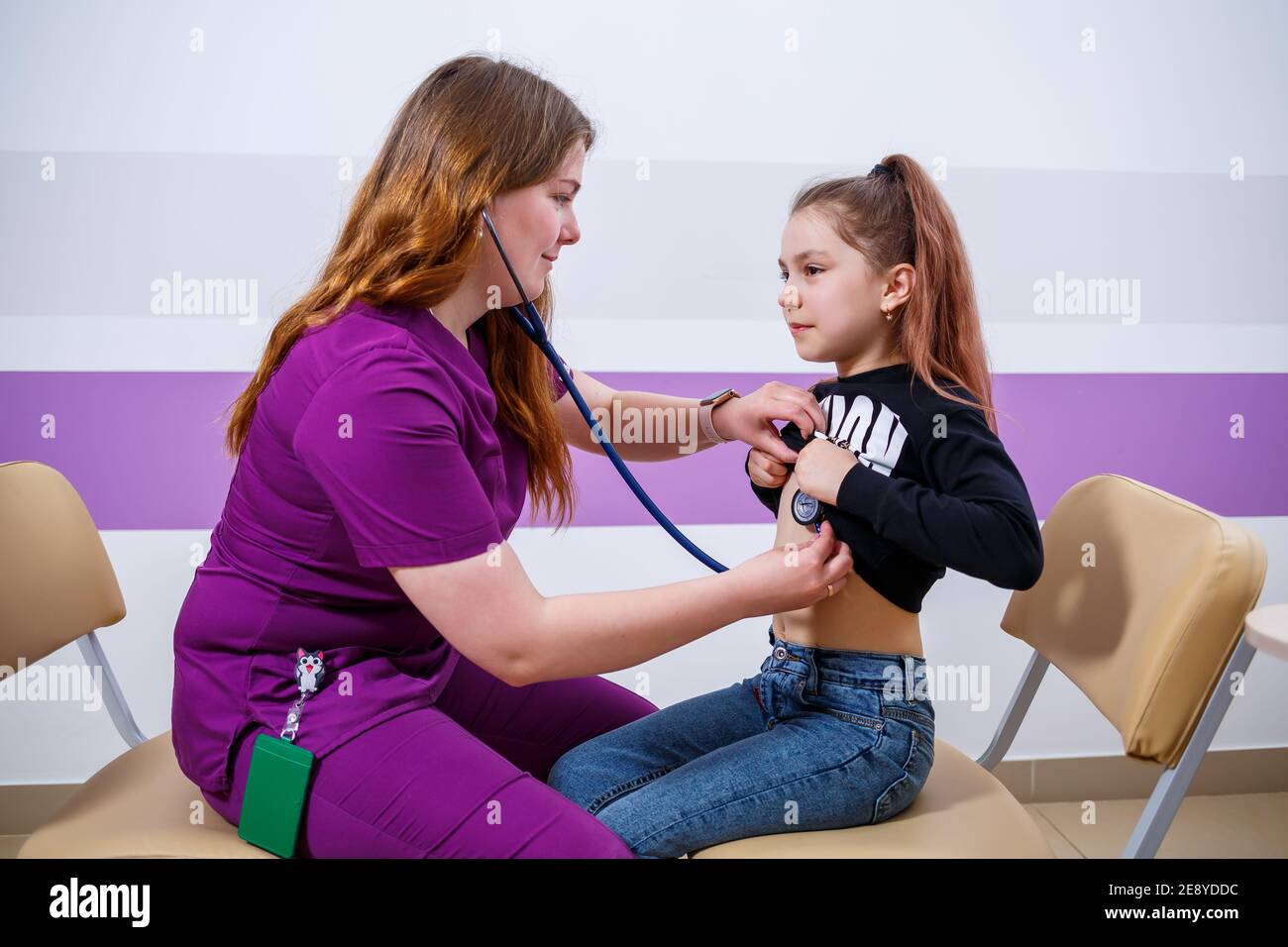 Узи малого таза у подростка девочки. Девочке 8 лет осмотр. Мать и дитя клиника ростов. Медицинский осмотр девочек. Осмотр педиатра.