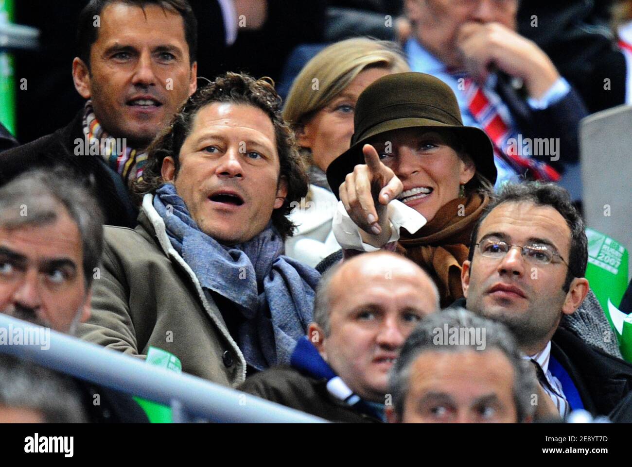US actress Uma Thurman with her new boyfriend Arpad Busson attend the IRB Rugby World Cup 2007, Final, England vs South Africa at the Stade de France in Saint-Denis near Paris, France on October 20, 2007. Photo by Gouhier-Morton-Taamallah/Cameleon/ABACAPRESS.COM Stock Photo