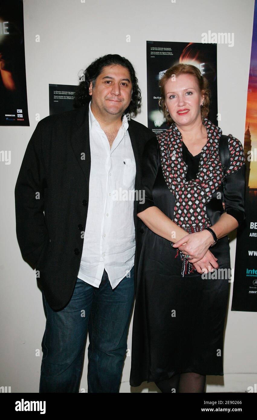 Кеудесіз веб-камера Сығанмен секс онлайн видео