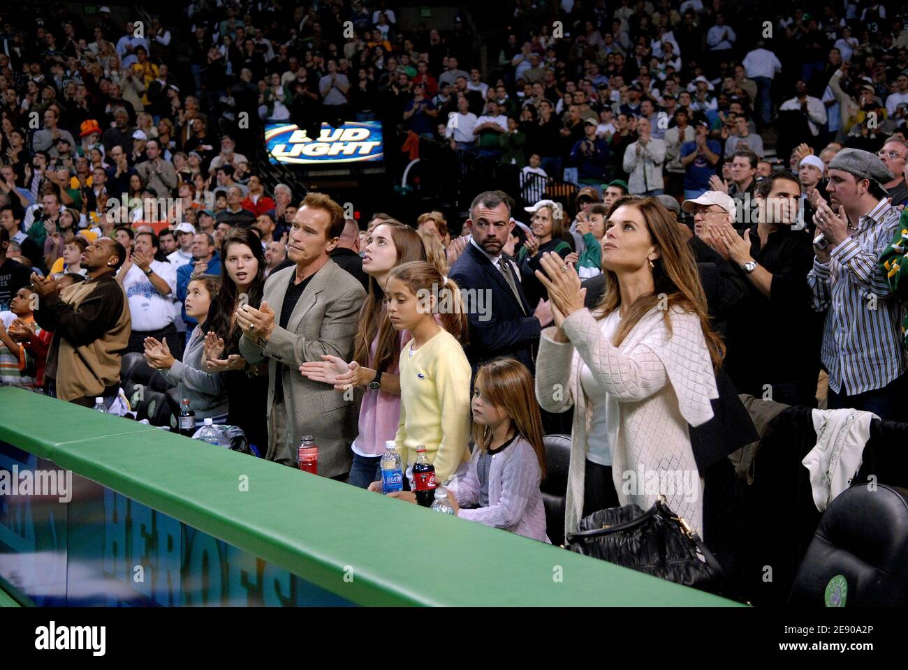 Arnold schwarzenegger wife maria shriver hi-res stock photography and