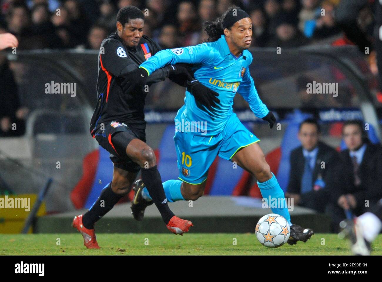 Barcelona's Ronaldinho in action during the UEFA Champions League, Group E,  Olympique Lyonnais vs FC Barcelona at the 'Stade de Gerland' in Lyon,  France, on November 27, 2007. The match ended in
