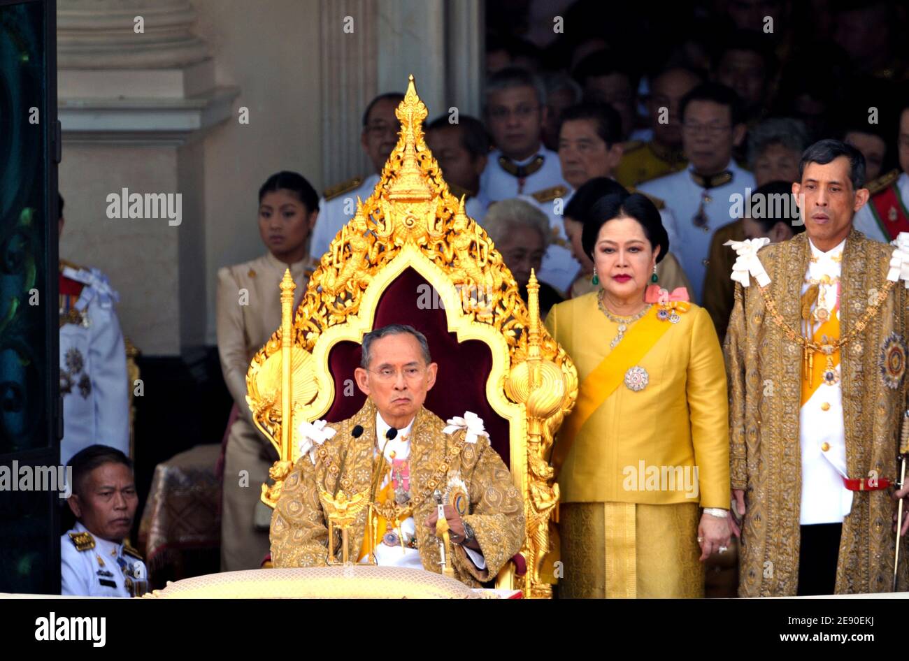 King Bhumibol, Queen Sirikhit and the Crown Prince Maha Vajiralongkorn appear on the balcony of the Chakri Mahaprasart Throne Hall inside the Grand Palace during the celebration of the King's 80th birthday in Bangkok, Thailand, on December 5, 2007. Photo by Patrick Durand/ABACAPRESS.COM Stock Photo