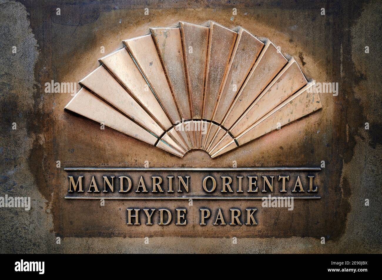 LondonUK - 31 jan 2021: Metal plaque sign of the Mandarin Oriental Hyde Park hotel in London. Stock Photo