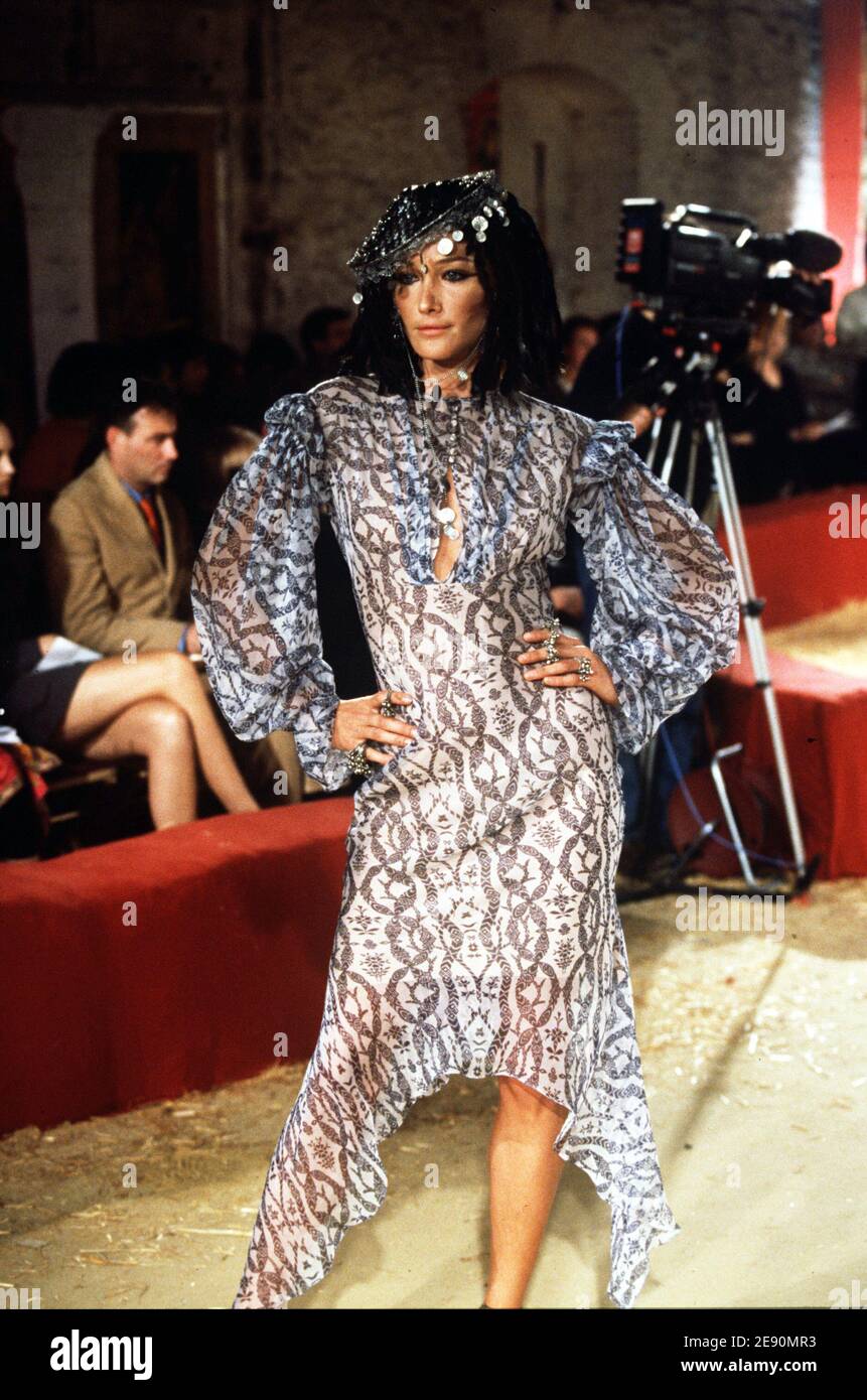 John Galliano, Dress (John Galliano for House of Dior) (Fall/winter 1997-98)