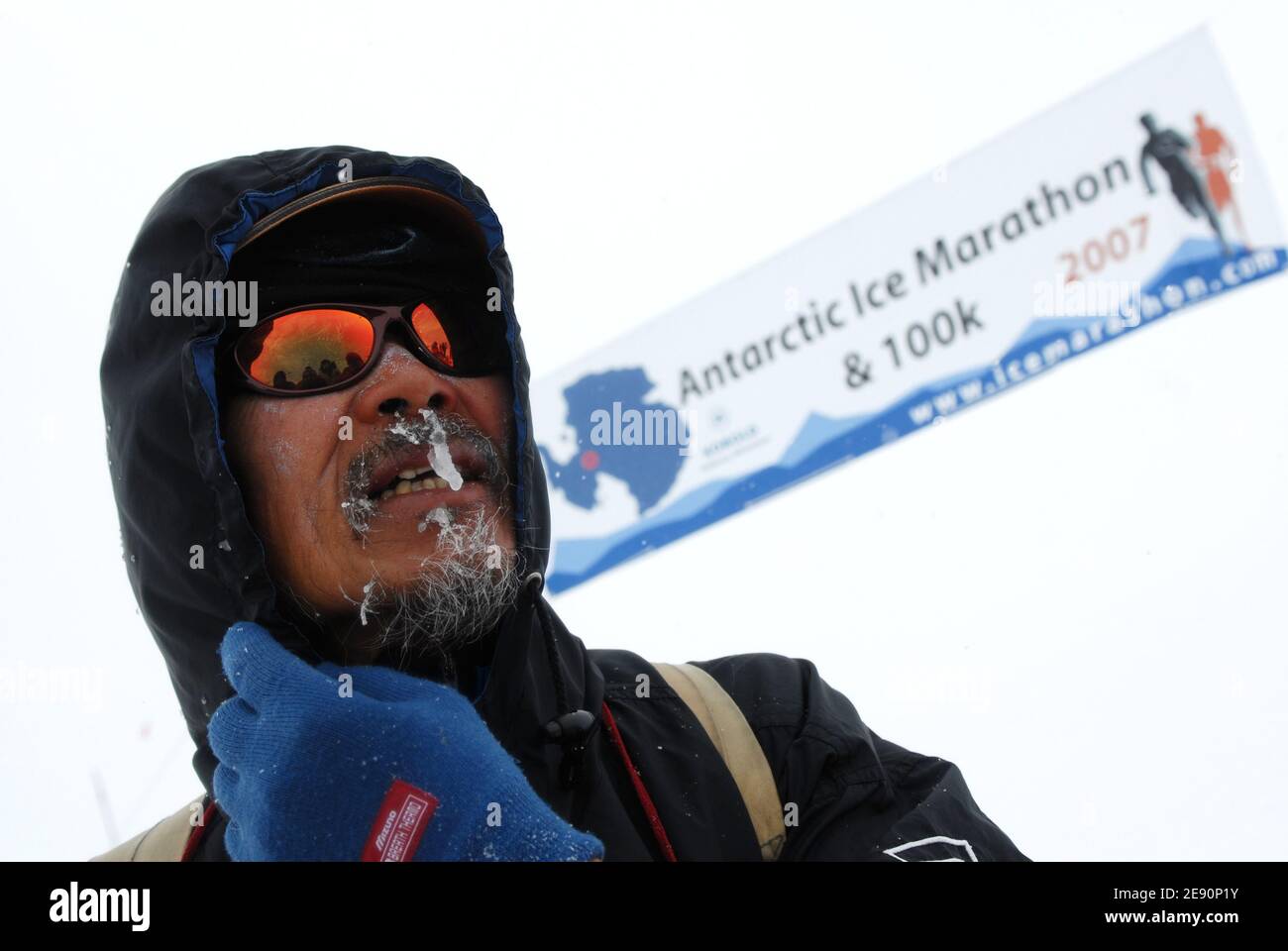 Antarctic Ice Marathon & 100k 2007, From 8 till 23 December 2007, from Punta Arenas (Chile) to Patriot Hills (Antarctic). Seen here is Japan's Toshio Ohmori: 12th place with 7:22:12 hrs. The Antarctic was marathon number 135 for this 67-year old, who ran his first marathon in Melbourne in 1987 at the age of 47. In addition to his 135 marathons, Toshio has run a similar number of ultramarathon distances. For the past couple of years, he has developed an interest in desert and mountain races in particular. Having worked for a Swedish company for over 30 years, Toshio retired at the age of 61 . P Stock Photo