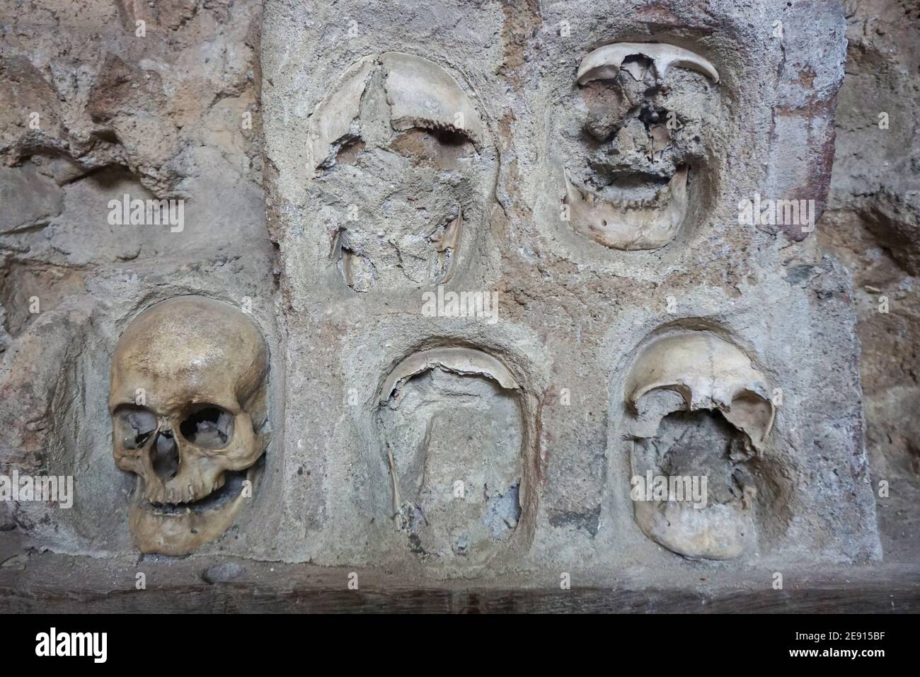 Nis Serbia January 28 2021: Skull Tower Stock Photo Alamy