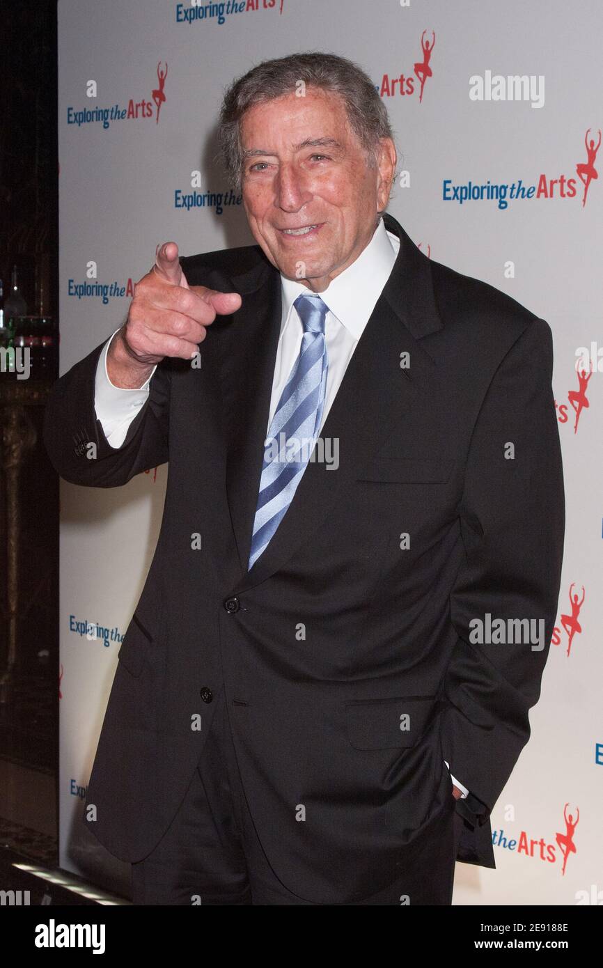 Tony Bennett attends the 6th Annual Exploring the Arts Gala hosted by Tony Bennett and Susan Benedetto at Cipriani 42nd Street on October 4, 2012 in N Stock Photo