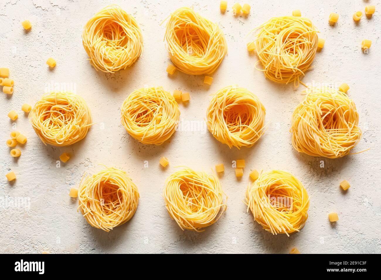 Dry ditalini hi-res stock photography and images - Alamy